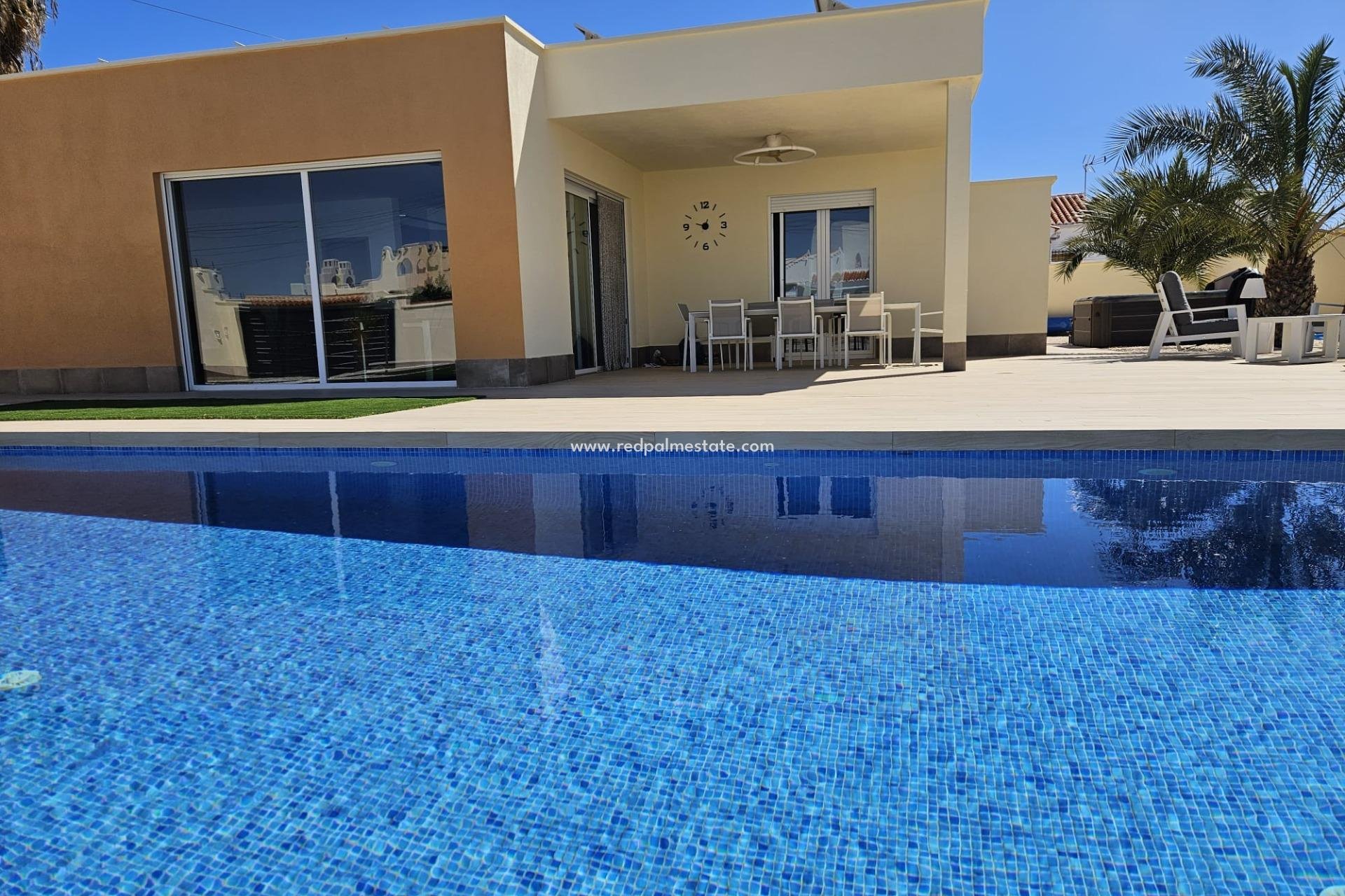 Återförsäljning - Villa -
Torrevieja - La Siesta - El Salado - Torreta