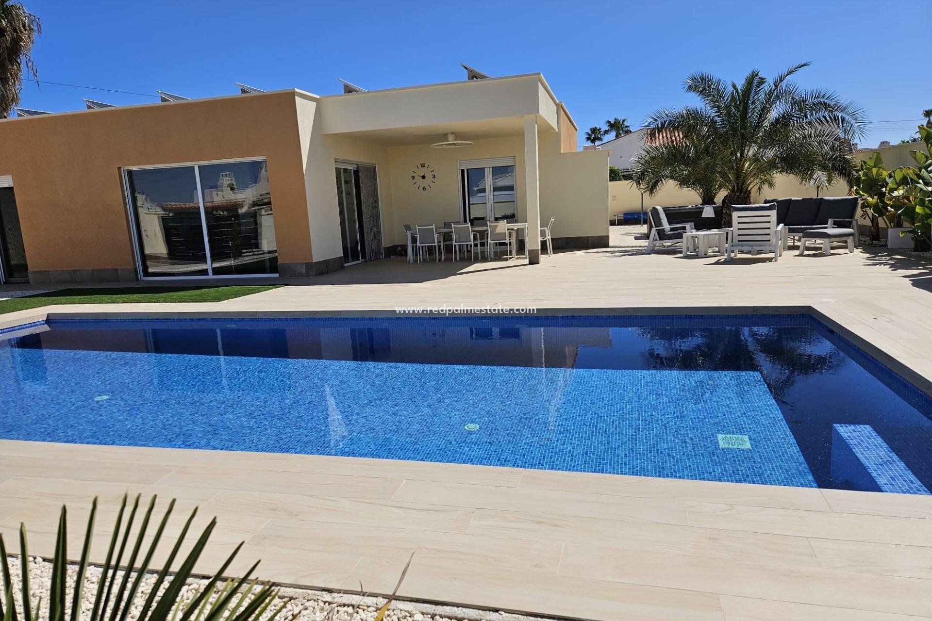 Återförsäljning - Villa -
Torrevieja - La Siesta - El Salado - Torreta