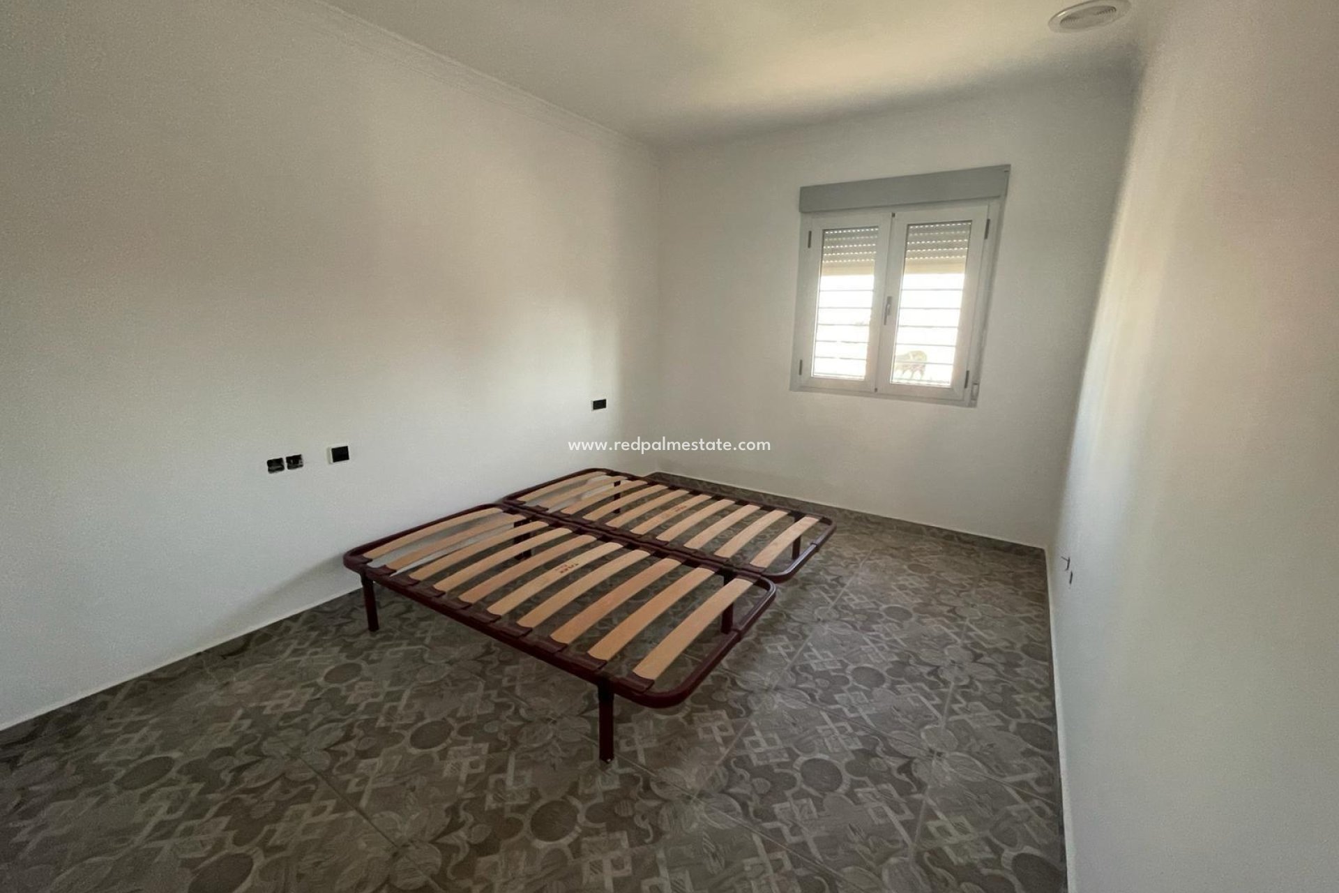 Återförsäljning - Villa -
Torrevieja - La Siesta - El Salado - Torreta
