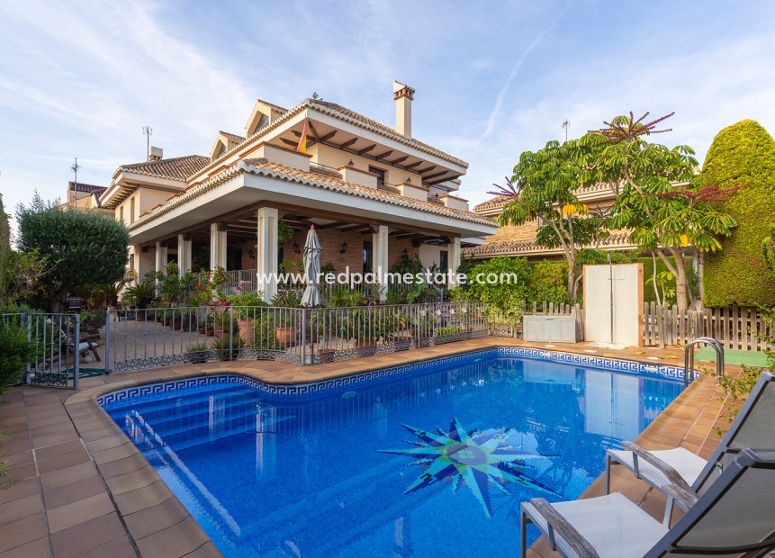 Återförsäljning - Villa -
Torrevieja - La Veleta