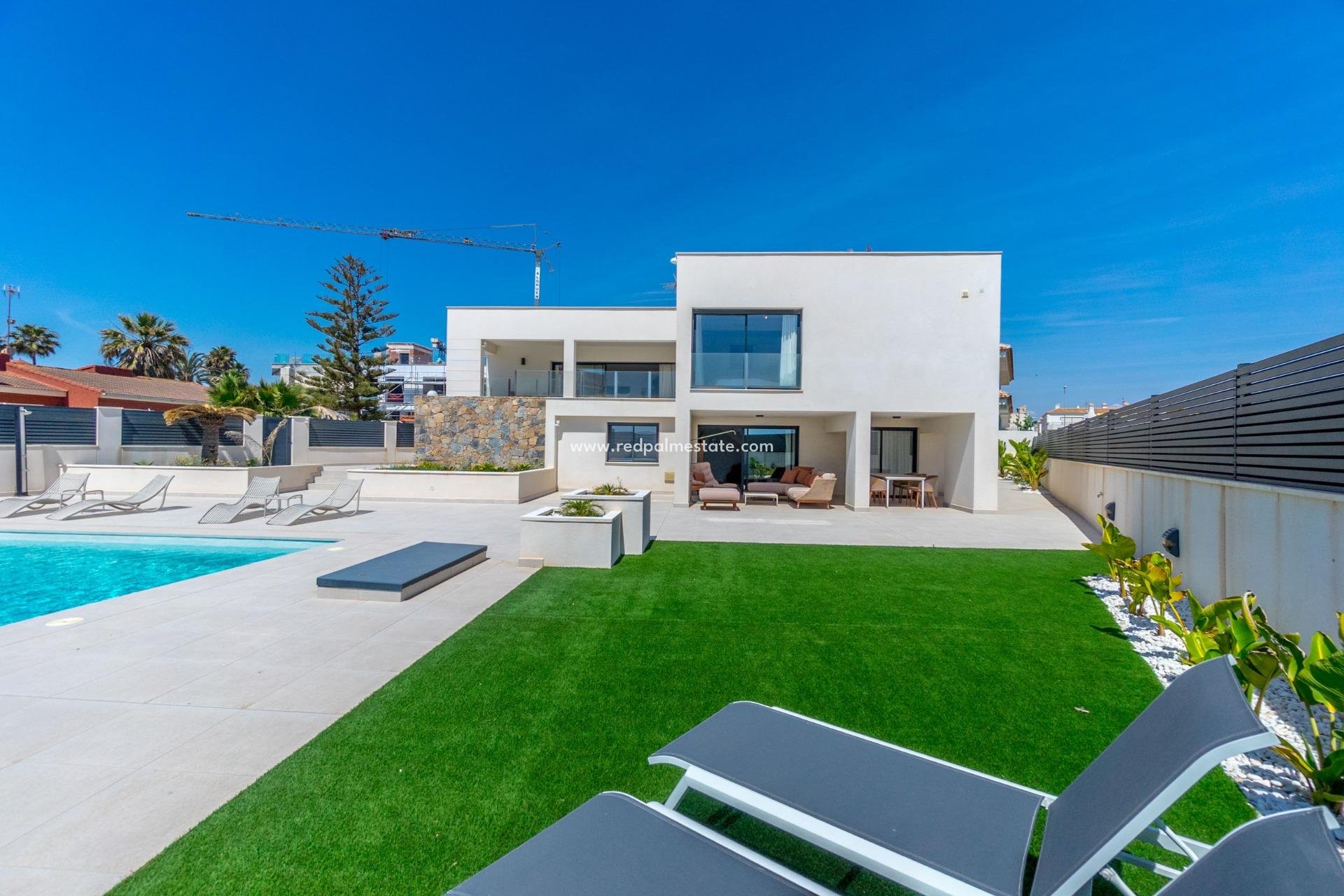 Återförsäljning - Villa -
Torrevieja - La Veleta