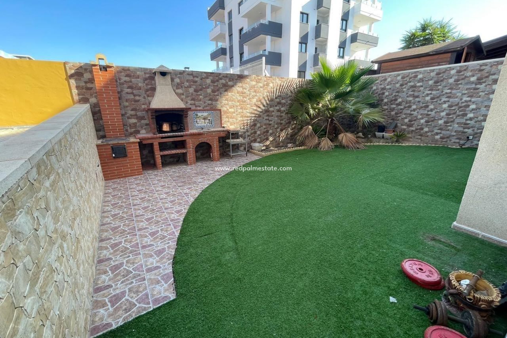 Återförsäljning - Villa -
Torrevieja - Los altos