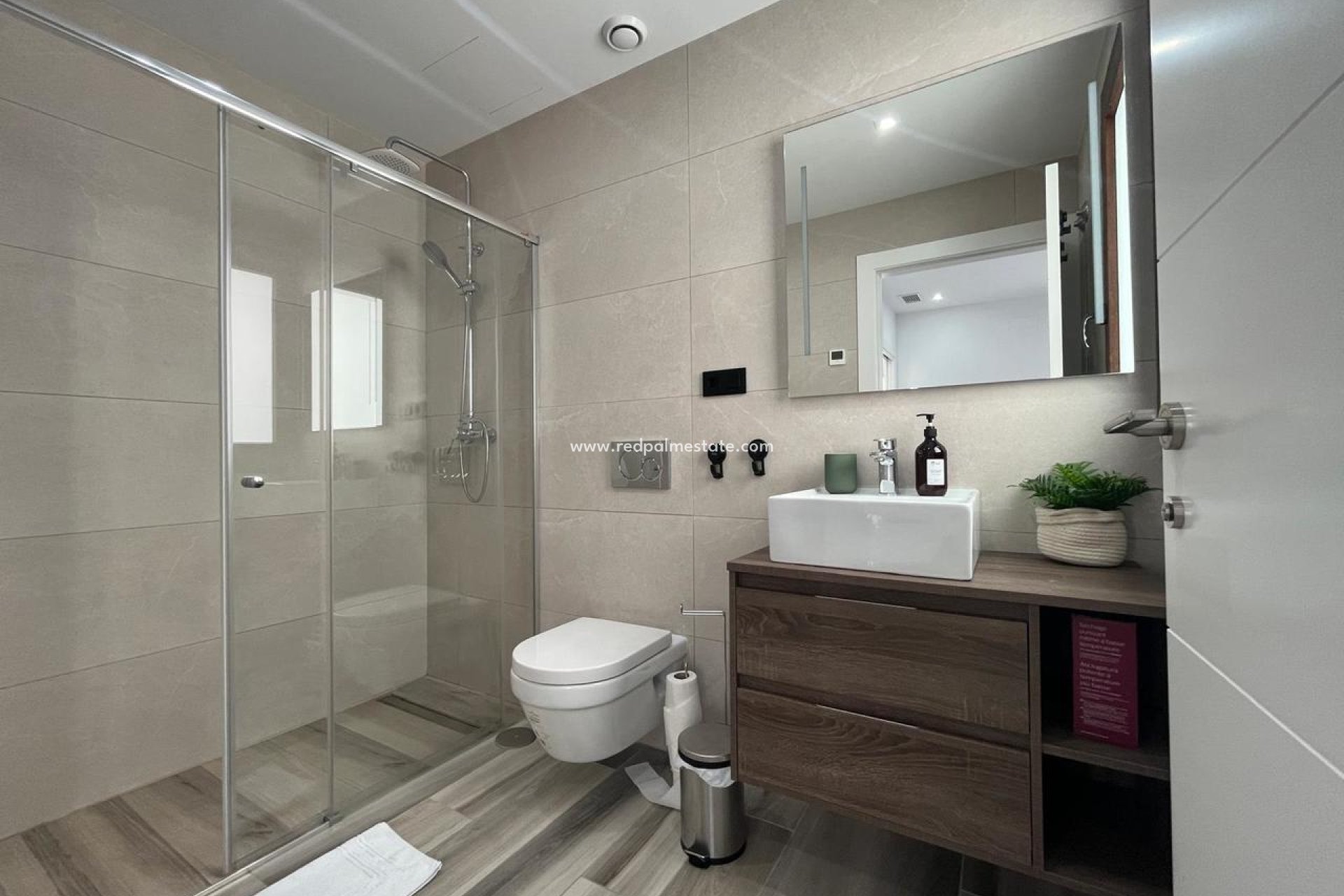 Återförsäljning - Villa -
Torrevieja - Los Altos