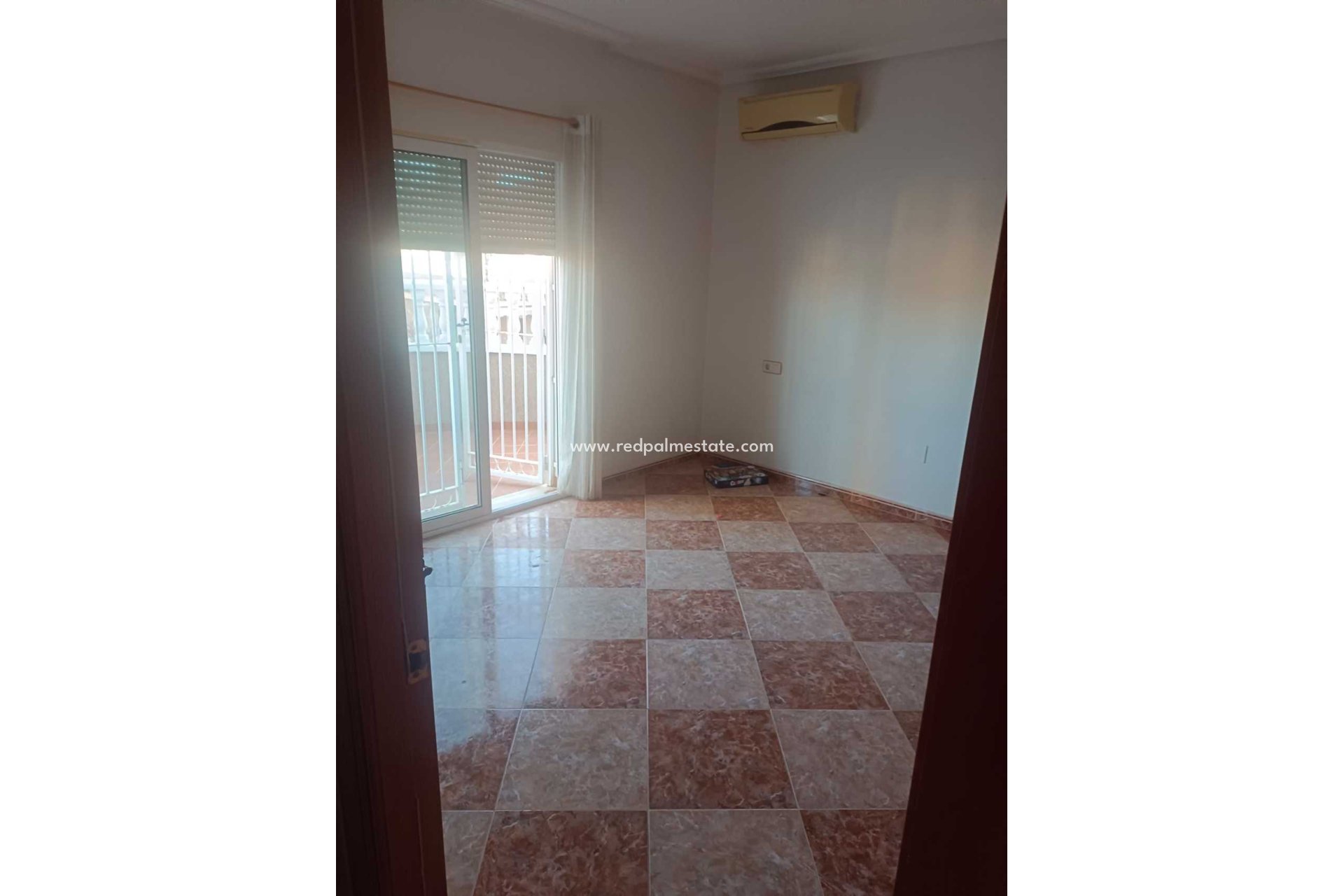 Återförsäljning - Villa -
Torrevieja - Los Altos