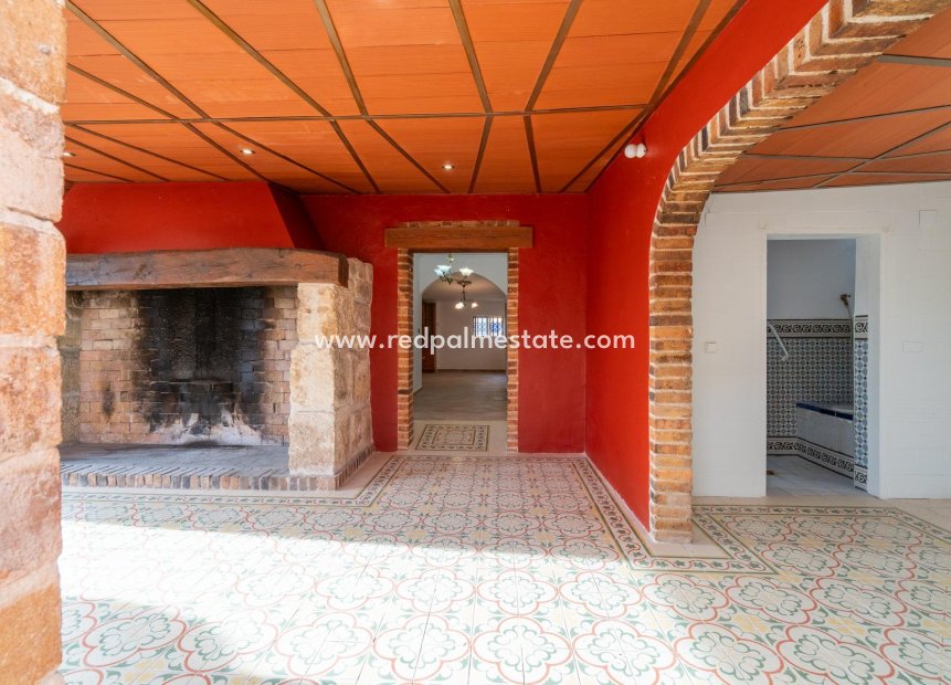 Återförsäljning - Villa -
Torrevieja - Los Altos