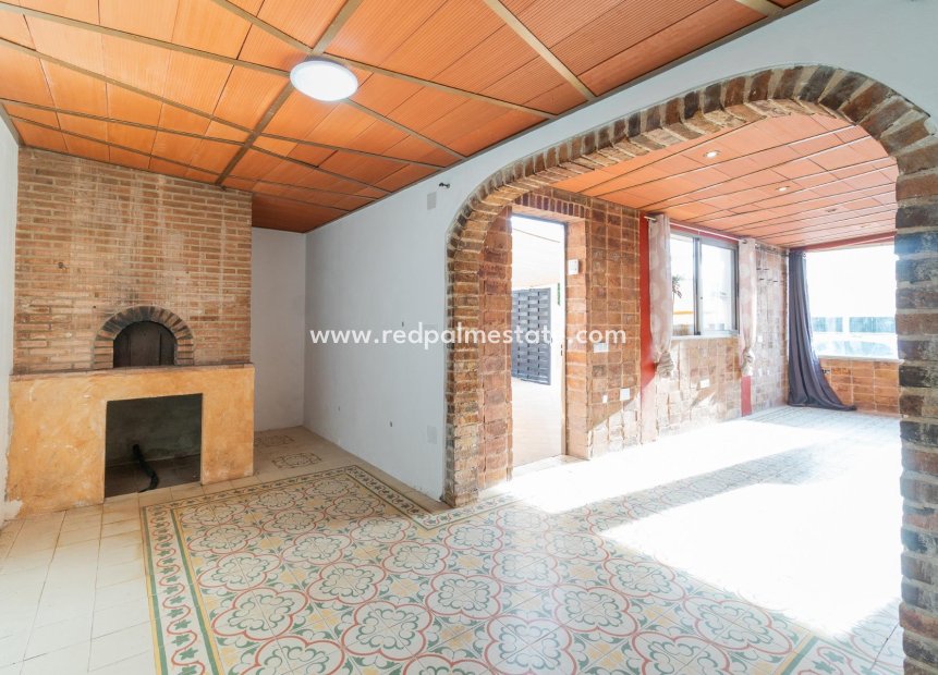Återförsäljning - Villa -
Torrevieja - Los Altos