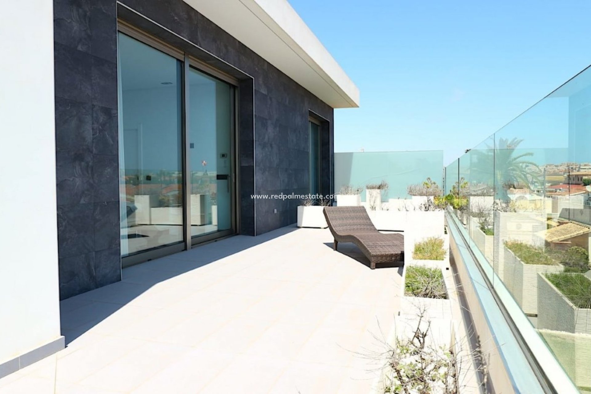 Återförsäljning - Villa -
Torrevieja - Los Angeles