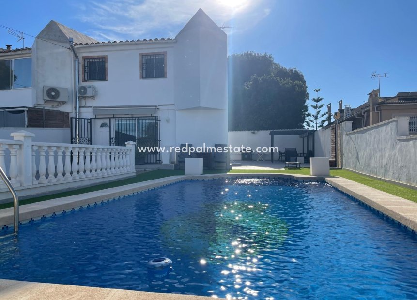 Återförsäljning - Villa -
Torrevieja - Los Balcones - Los Altos del Edén