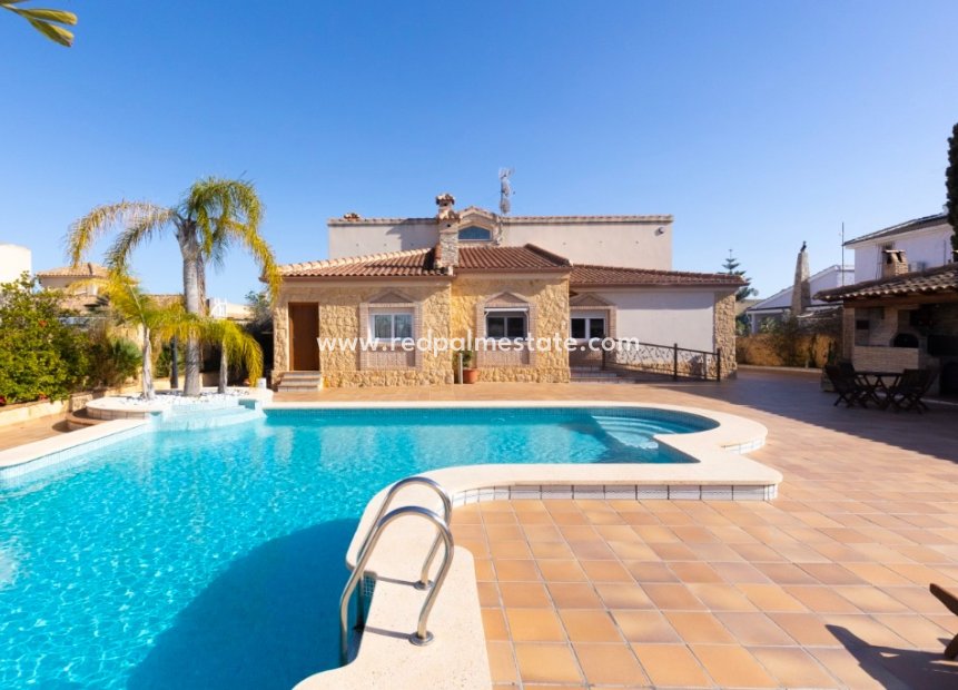 Återförsäljning - Villa -
Torrevieja - Los Balcones - Los Altos del Edén