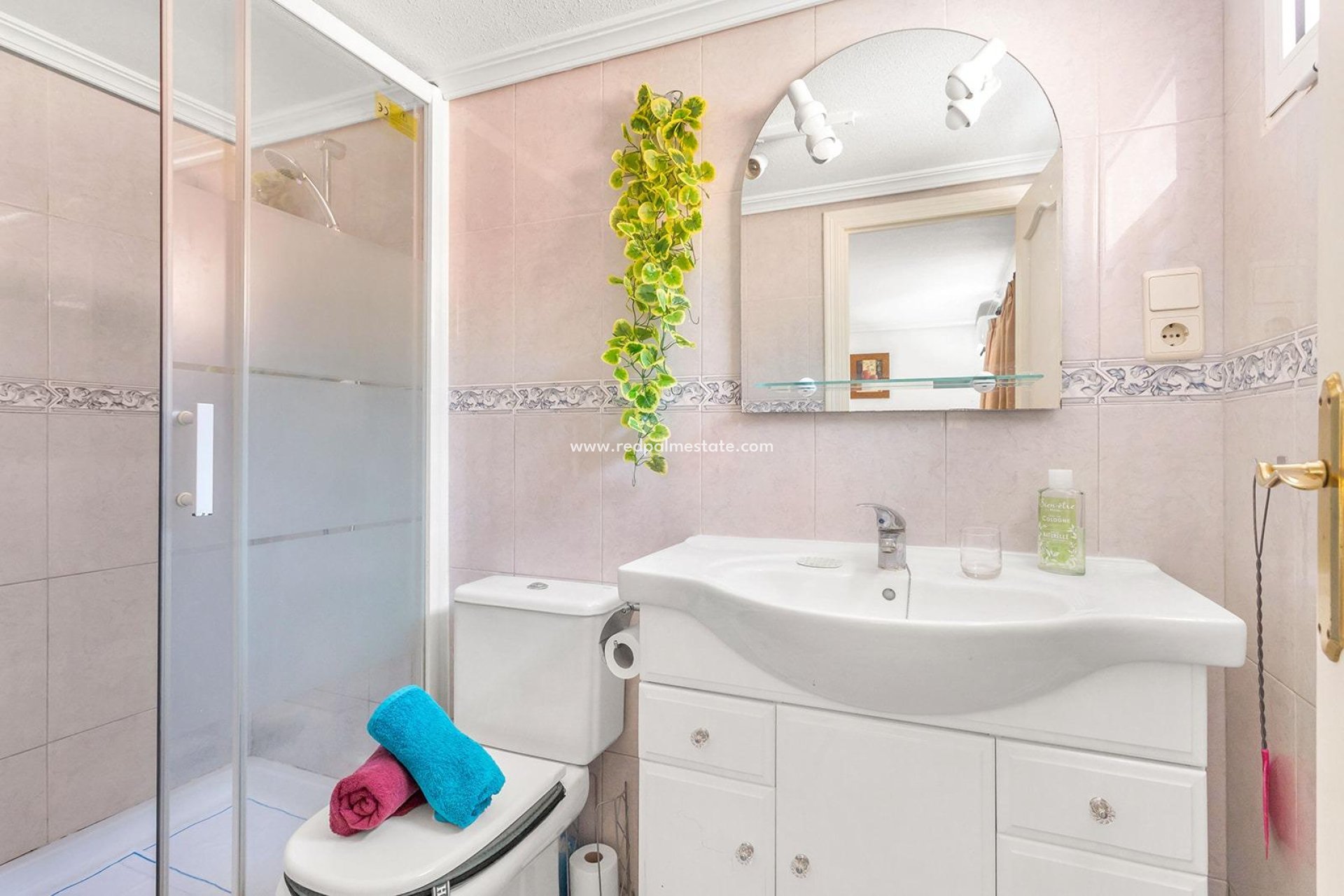 Återförsäljning - Villa -
Torrevieja - Los balcones