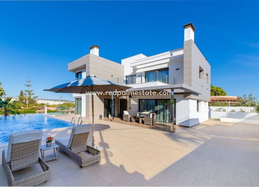 Återförsäljning - Villa -
Torrevieja - Los balcones