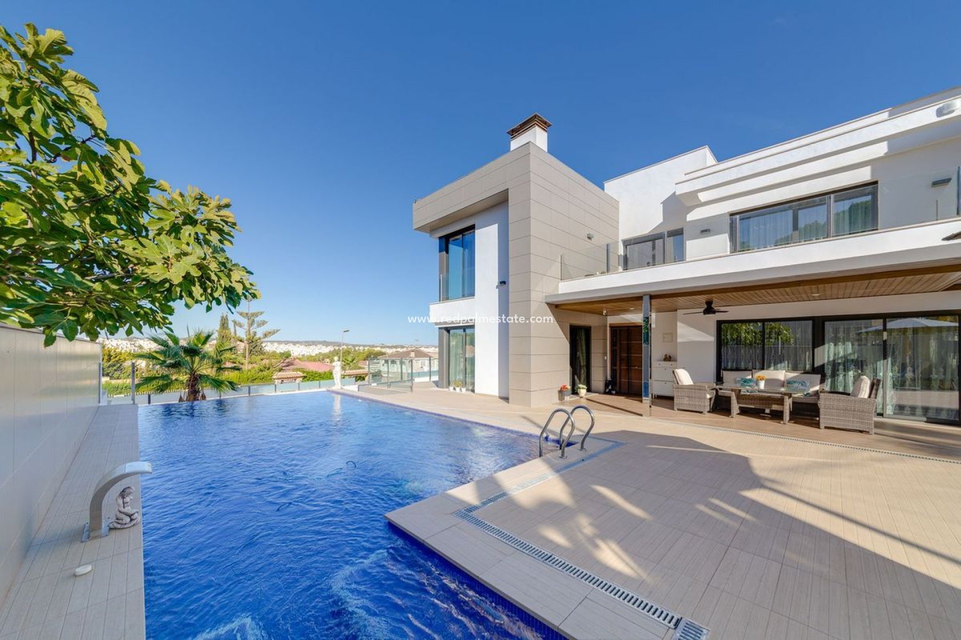 Återförsäljning - Villa -
Torrevieja - Los balcones