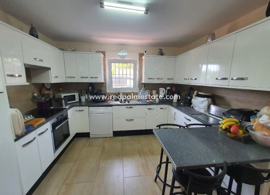 Återförsäljning - Villa -
Torrevieja - Los balcones