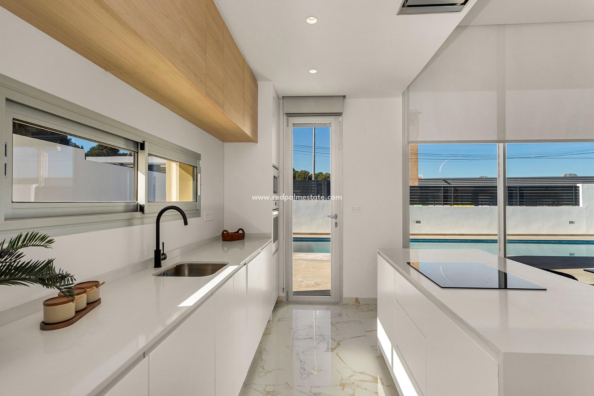 Återförsäljning - Villa -
Torrevieja - Los balcones