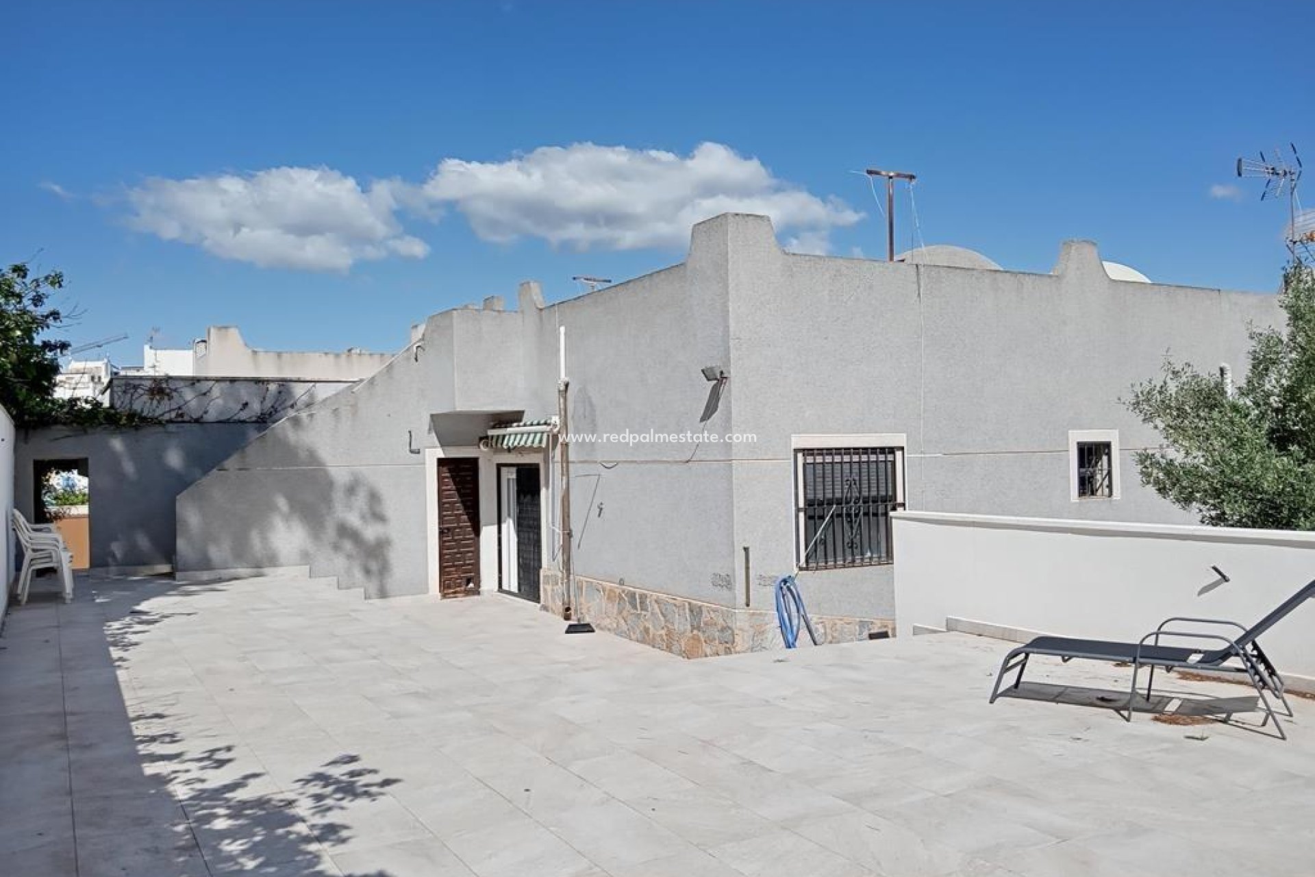 Återförsäljning - Villa -
Torrevieja - Los balcones