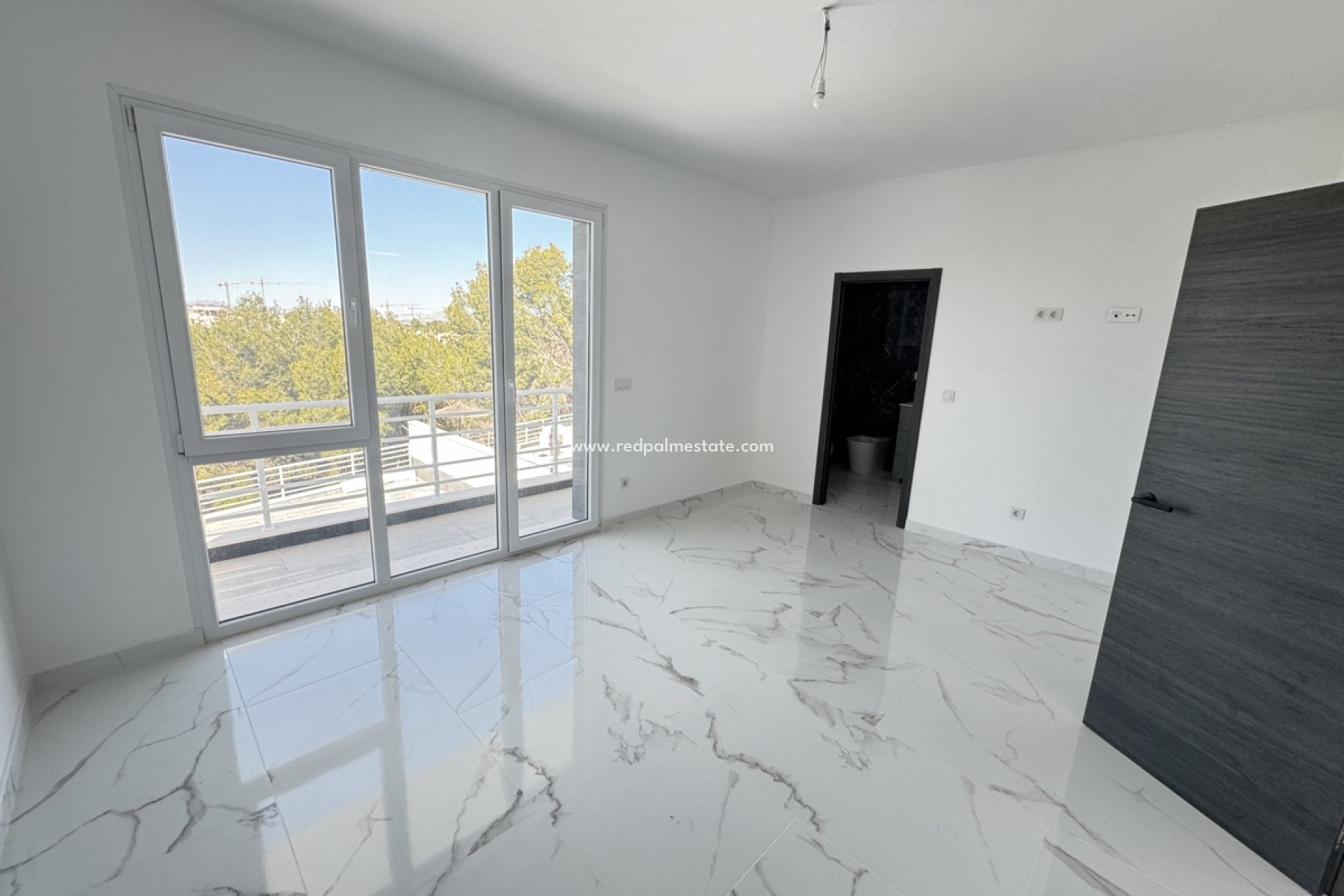 Återförsäljning - Villa -
Torrevieja - Los balcones