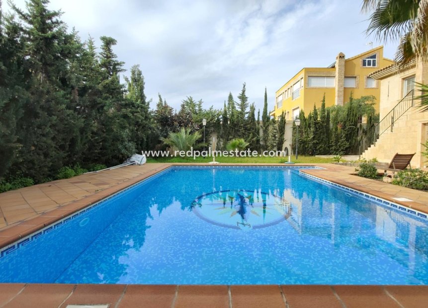 Återförsäljning - Villa -
Torrevieja - Los Balcones