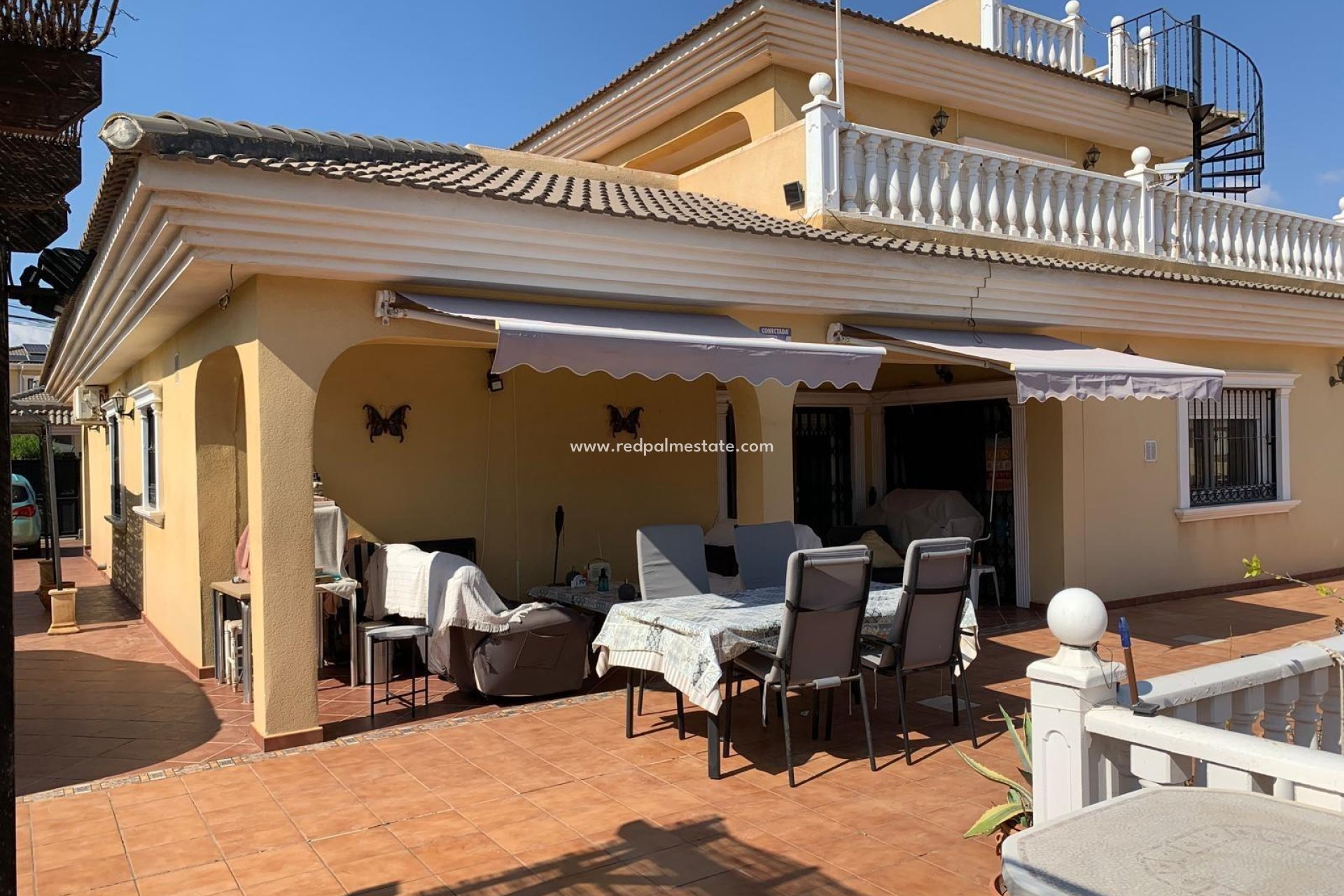 Återförsäljning - Villa -
Torrevieja - Los balcones