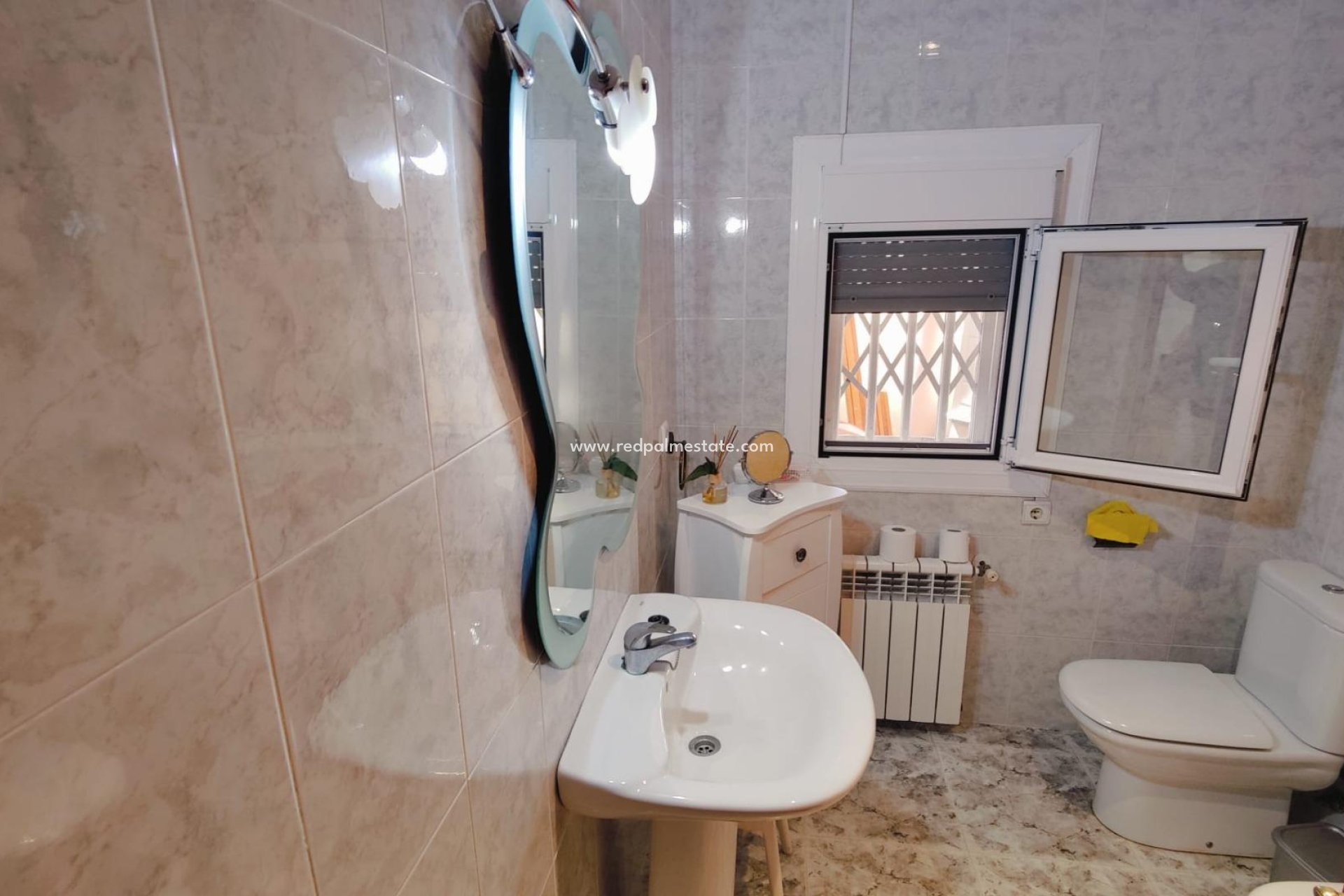 Återförsäljning - Villa -
Torrevieja - Los balcones