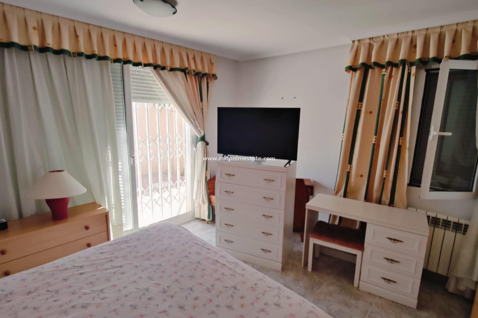 Återförsäljning - Villa -
Torrevieja - Los balcones