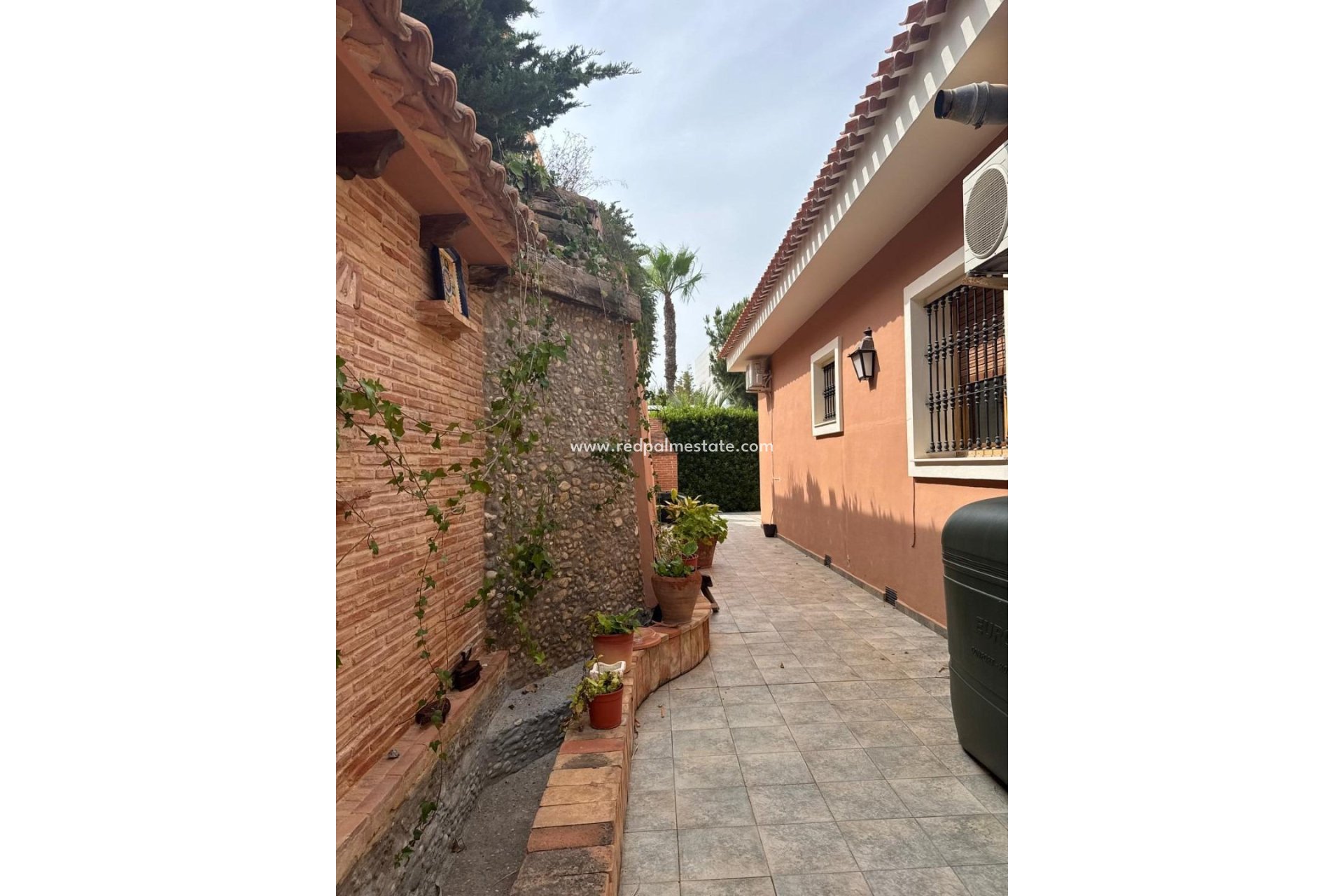 Återförsäljning - Villa -
Torrevieja - Los balcones