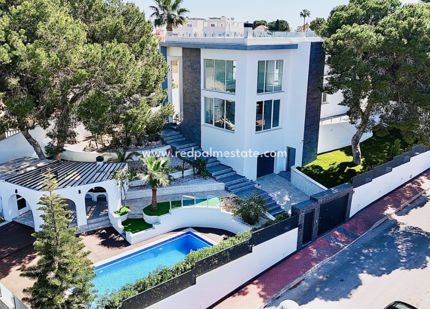 Återförsäljning - Villa -
Torrevieja - Los balcones