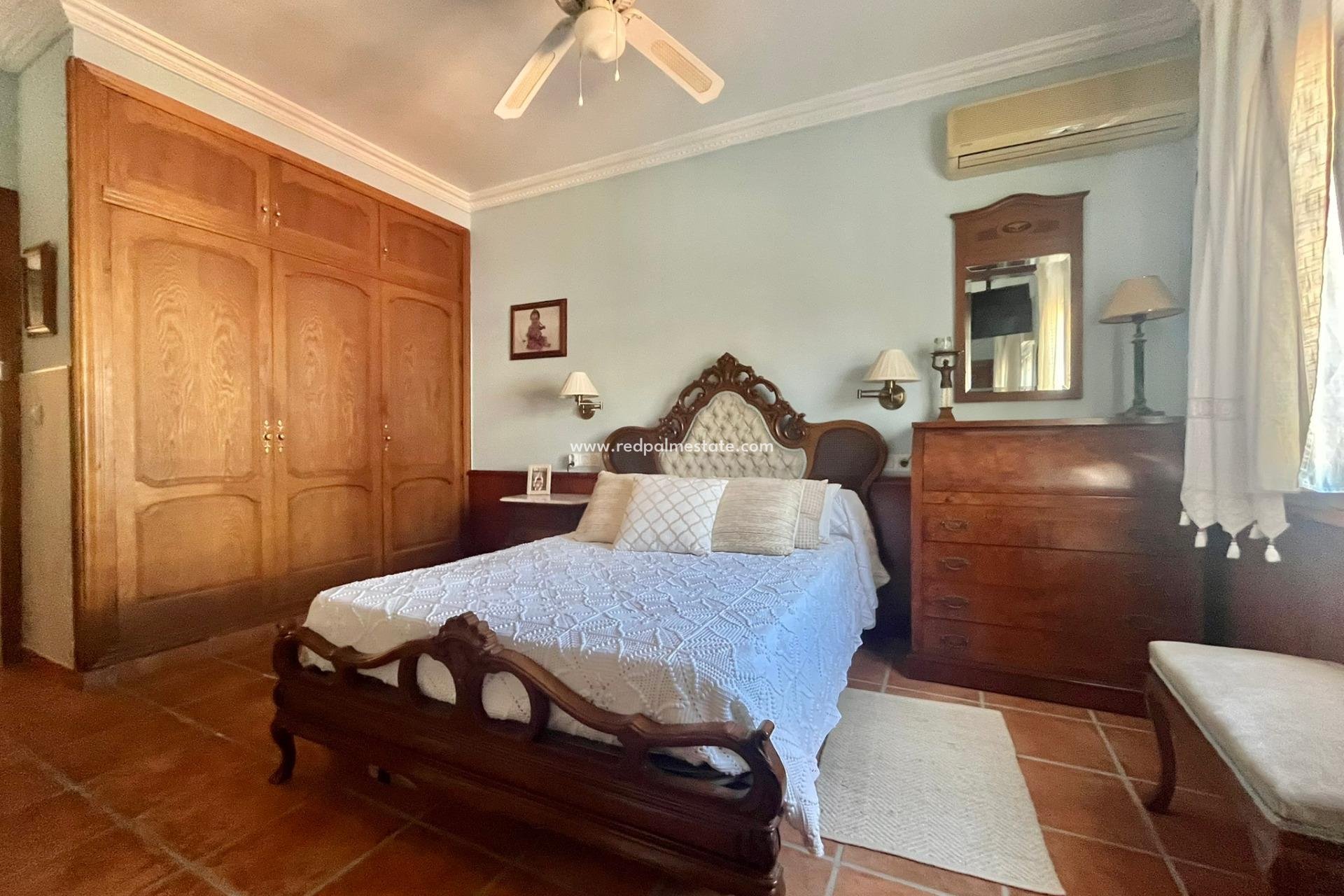 Återförsäljning - Villa -
Torrevieja - Los balcones