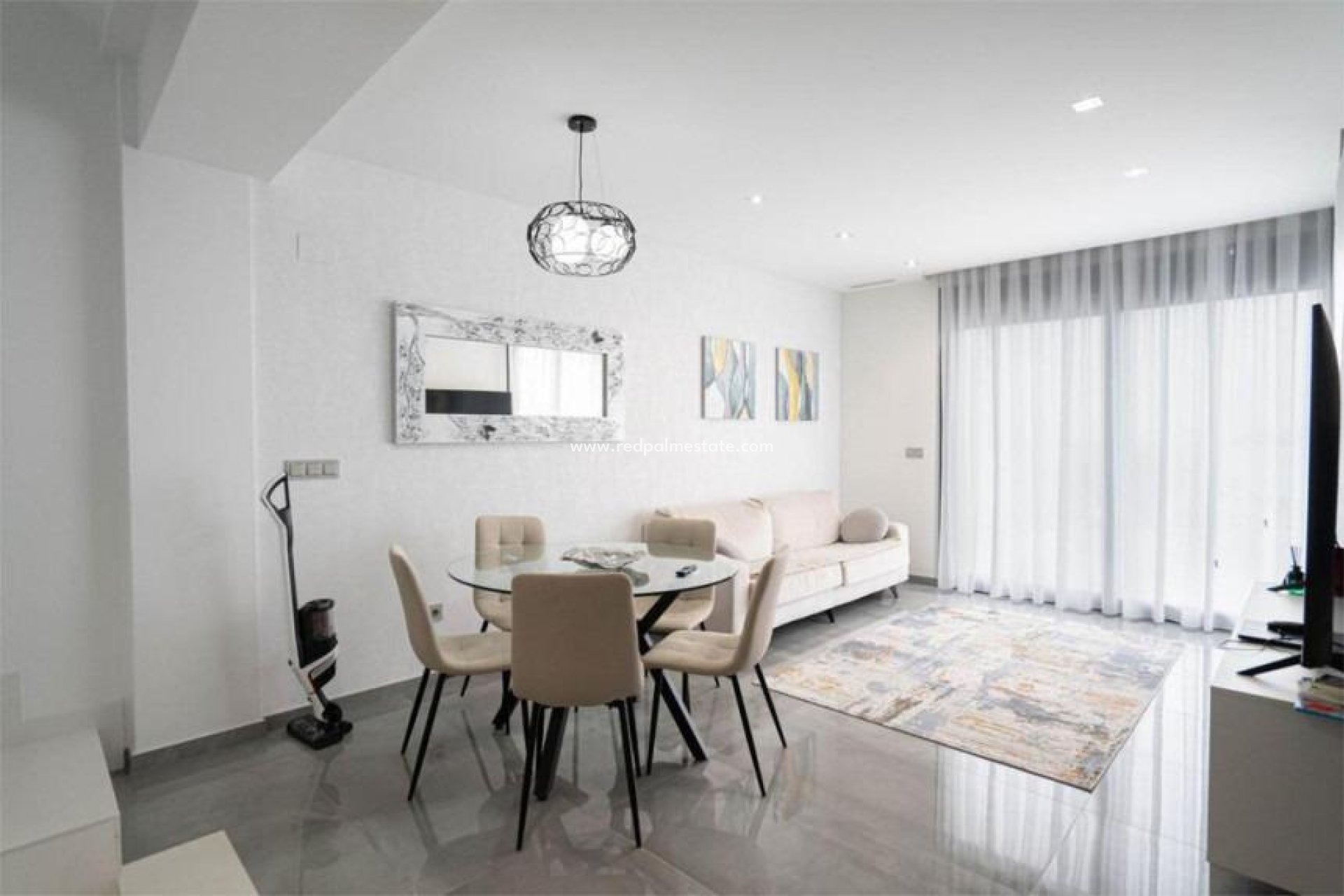 Återförsäljning - Villa -
Torrevieja - Los balcones