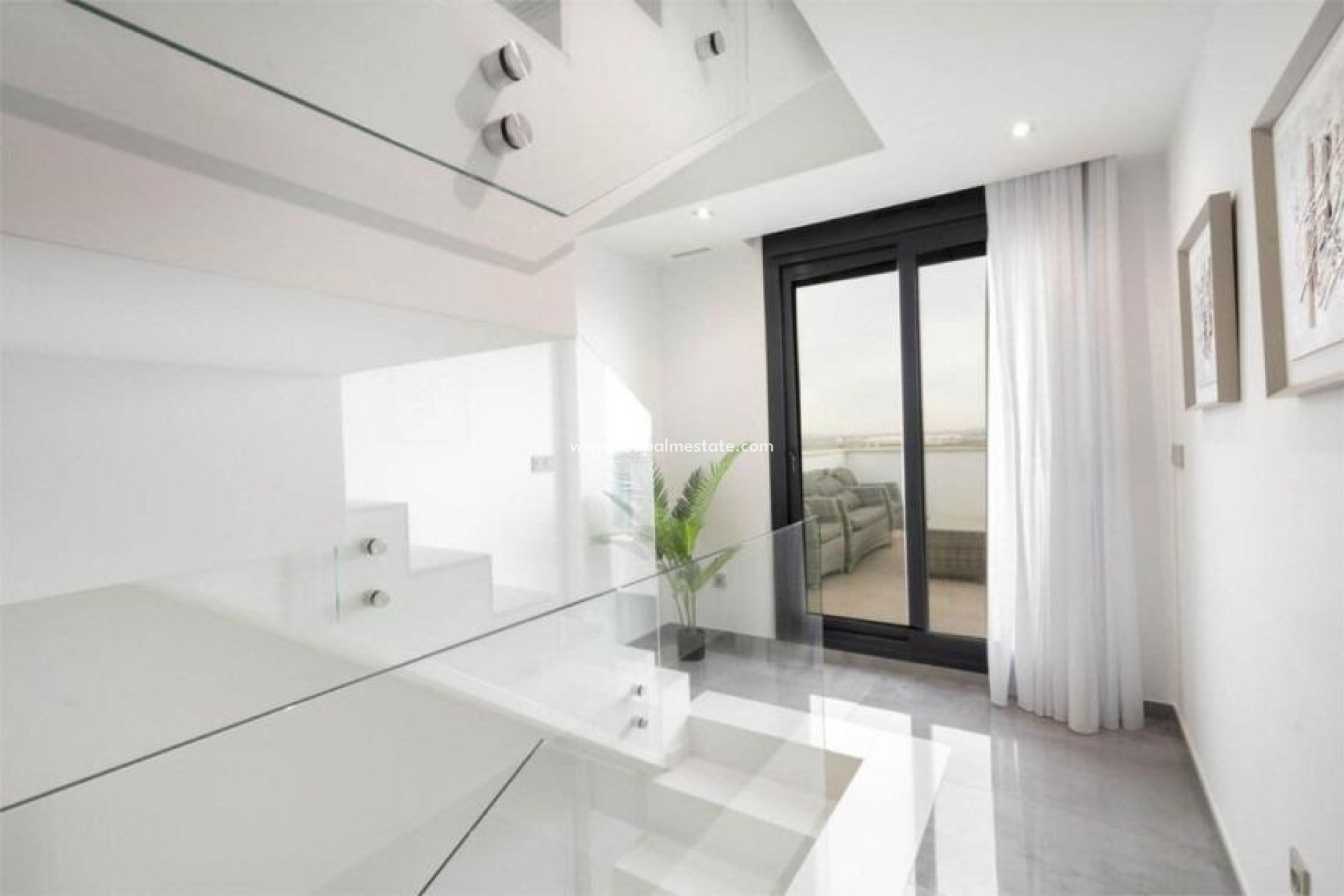 Återförsäljning - Villa -
Torrevieja - Los balcones