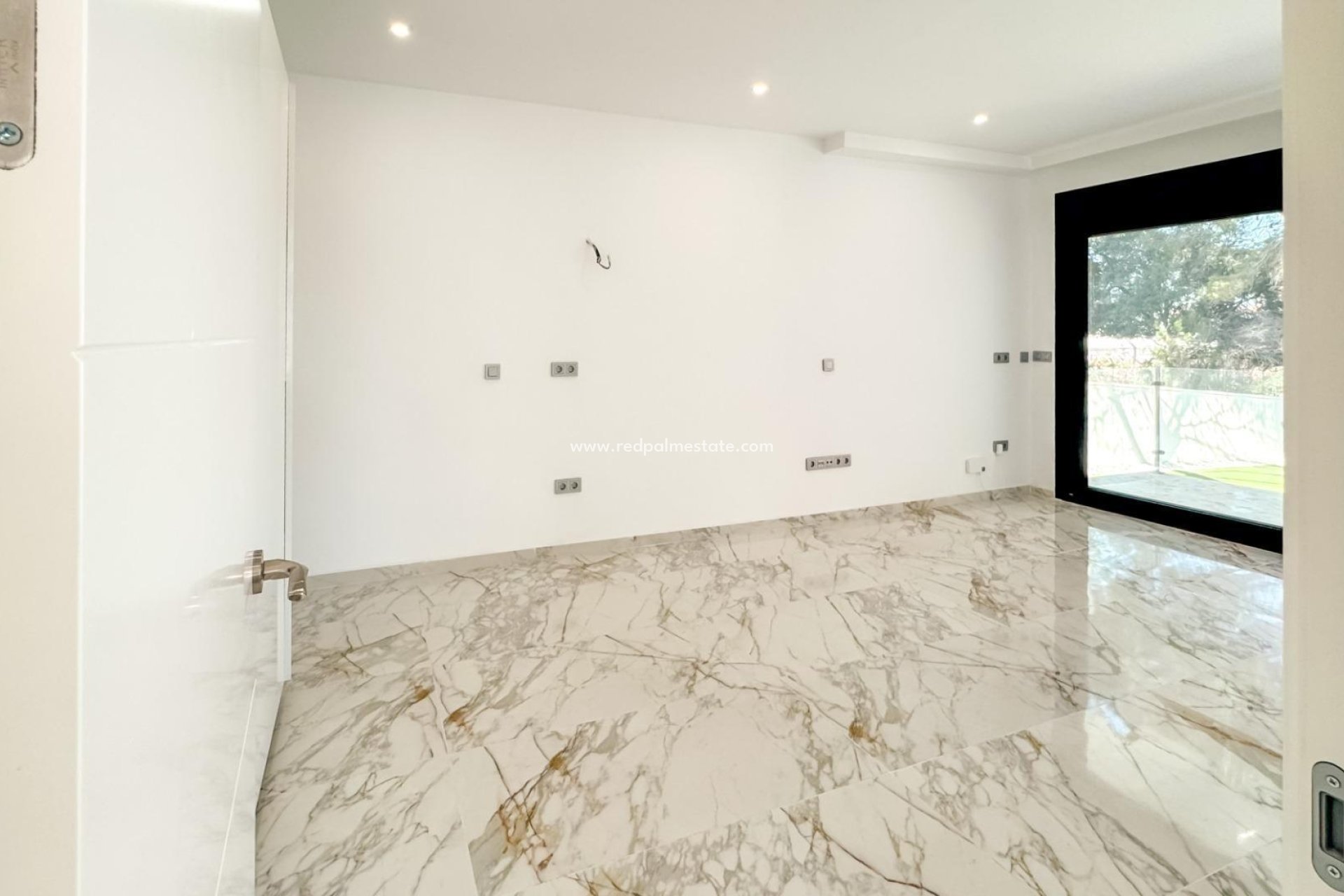 Återförsäljning - Villa -
Torrevieja - Los balcones