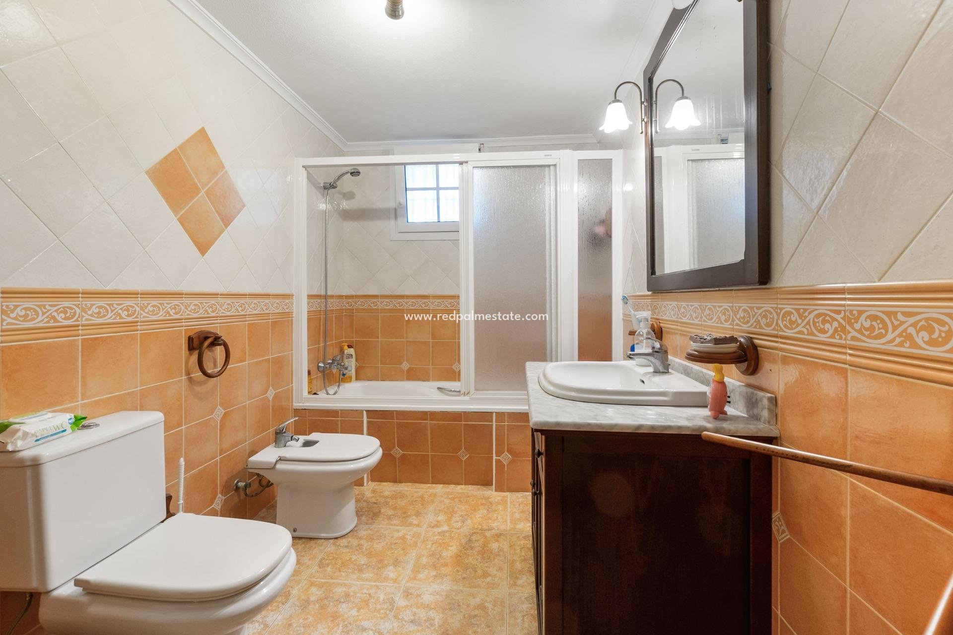 Återförsäljning - Villa -
Torrevieja - Los balcones