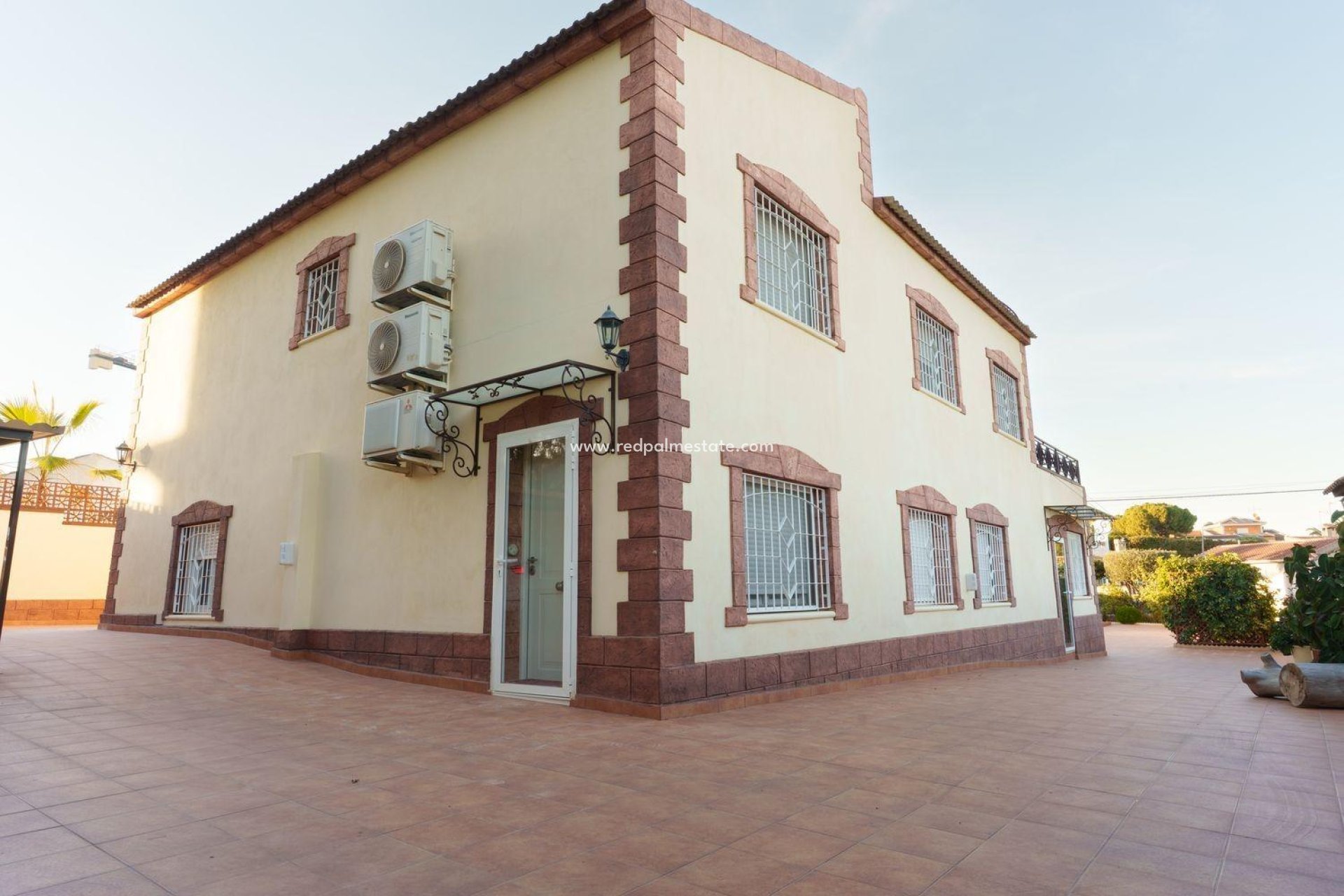 Återförsäljning - Villa -
Torrevieja - Los balcones