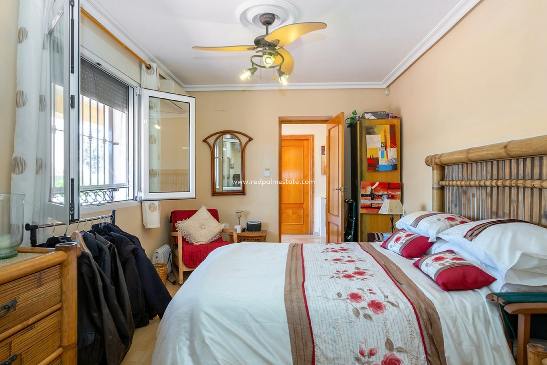 Återförsäljning - Villa -
Torrevieja - Los balcones