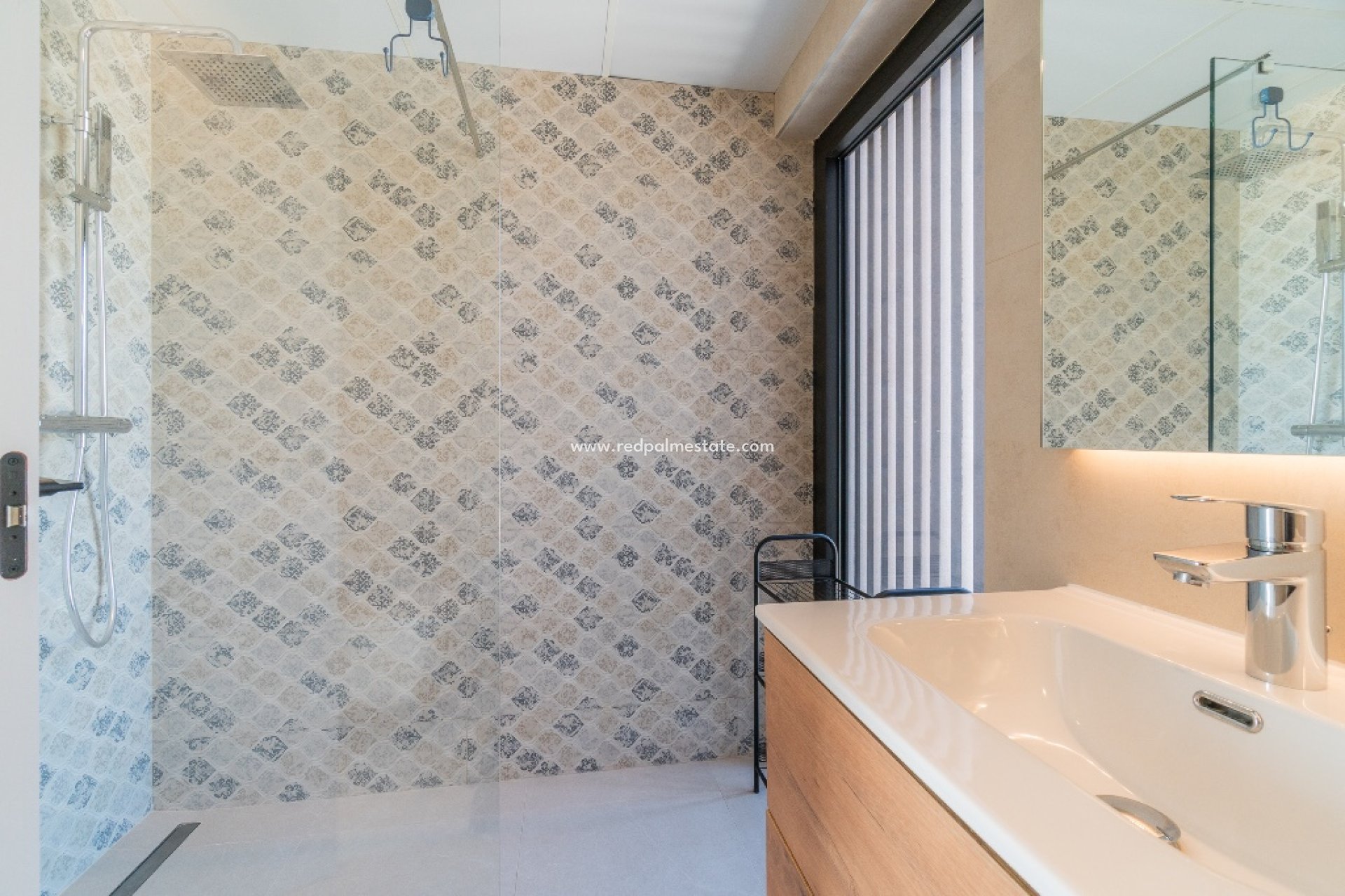 Återförsäljning - Villa -
Torrevieja - Los balcones