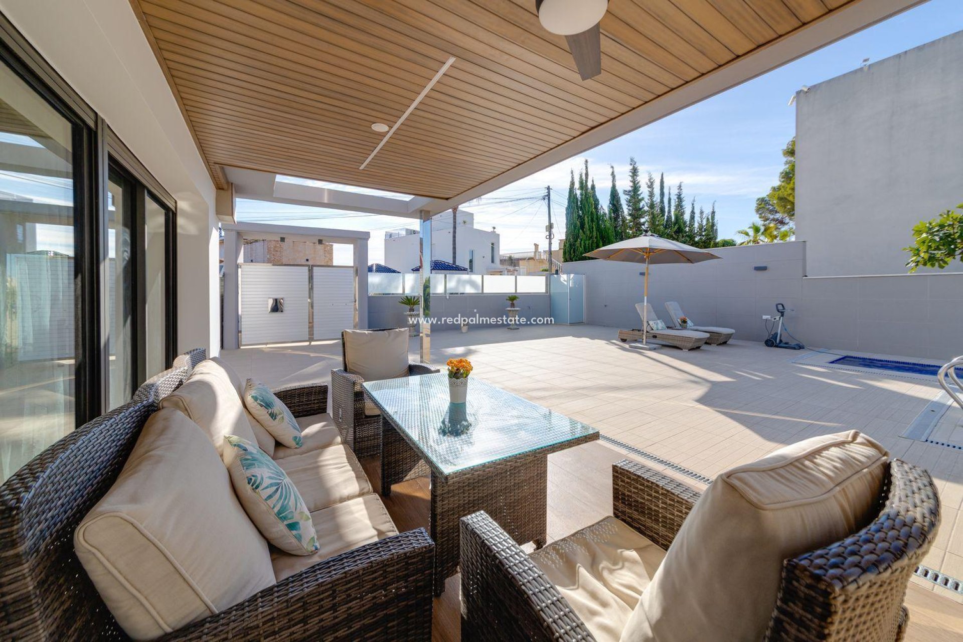 Återförsäljning - Villa -
Torrevieja - Los balcones
