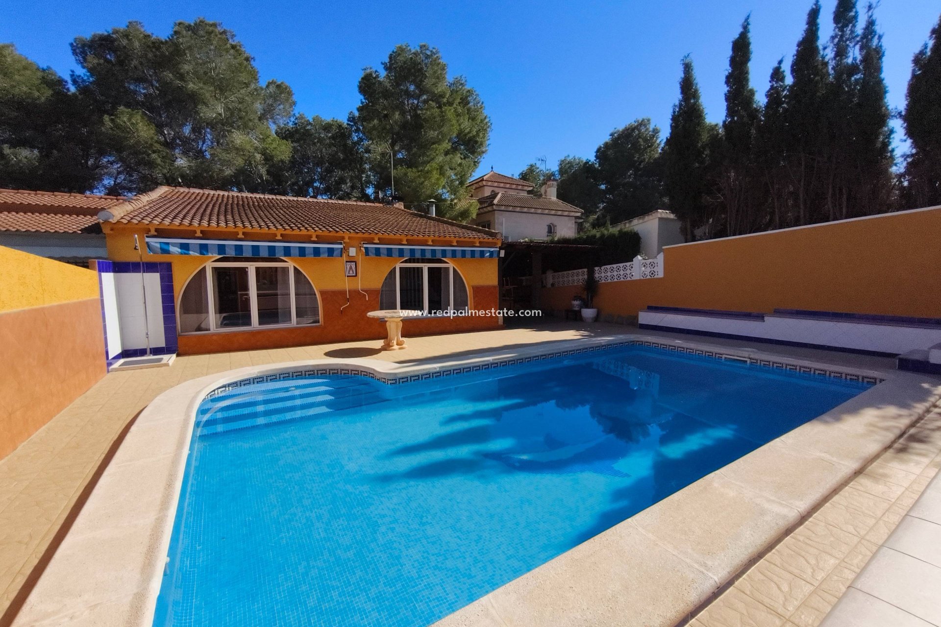Återförsäljning - Villa -
Torrevieja - Los balcones