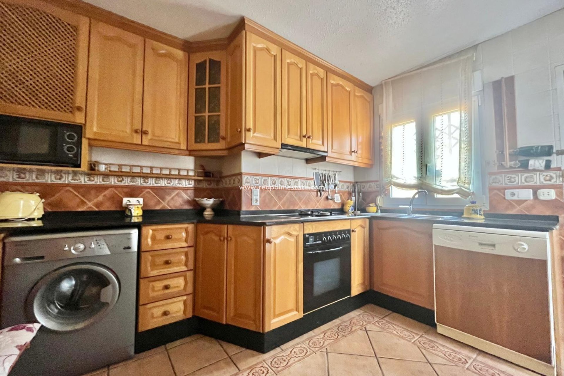 Återförsäljning - Villa -
Torrevieja - Los balcones