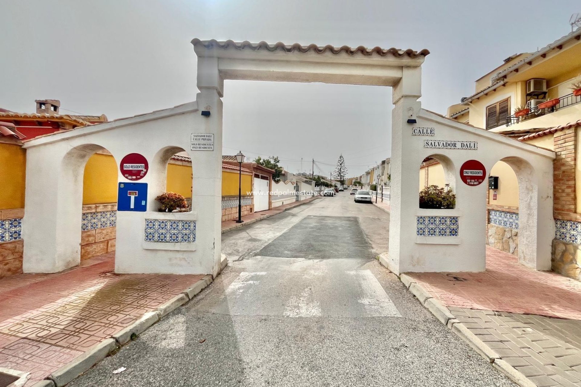 Återförsäljning - Villa -
Torrevieja - Los balcones