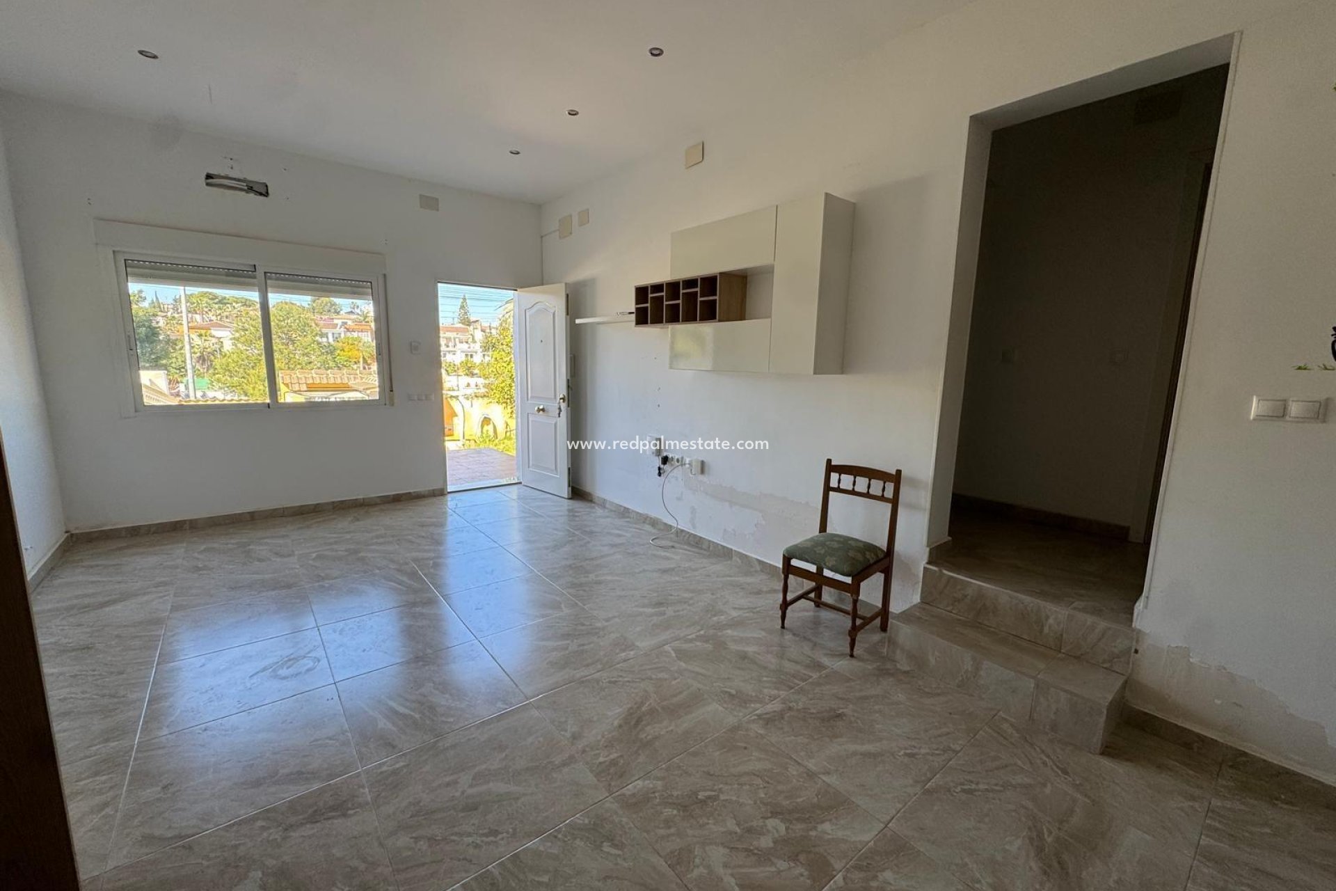 Återförsäljning - Villa -
Torrevieja - Los balcones