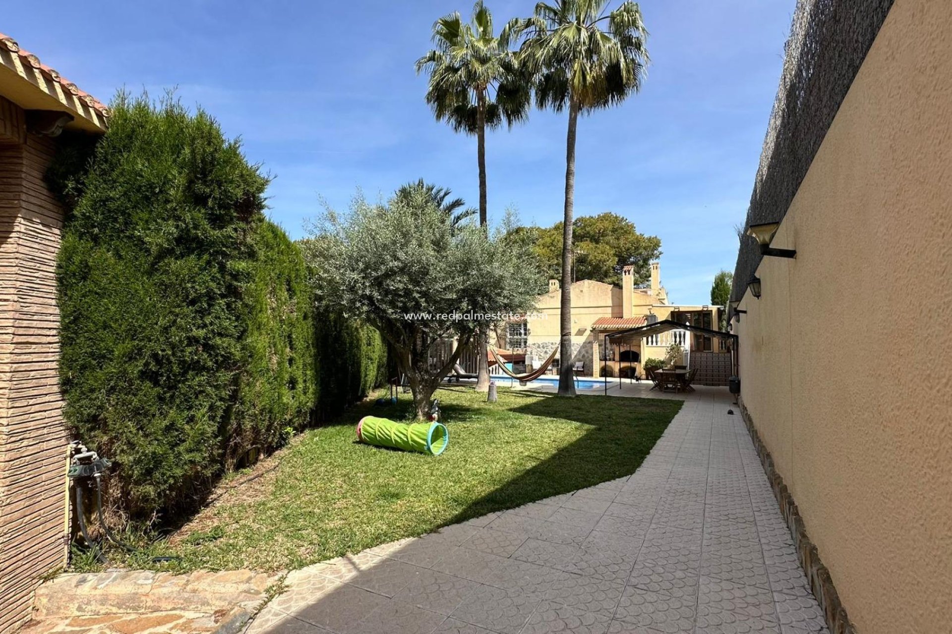 Återförsäljning - Villa -
Torrevieja - Los balcones