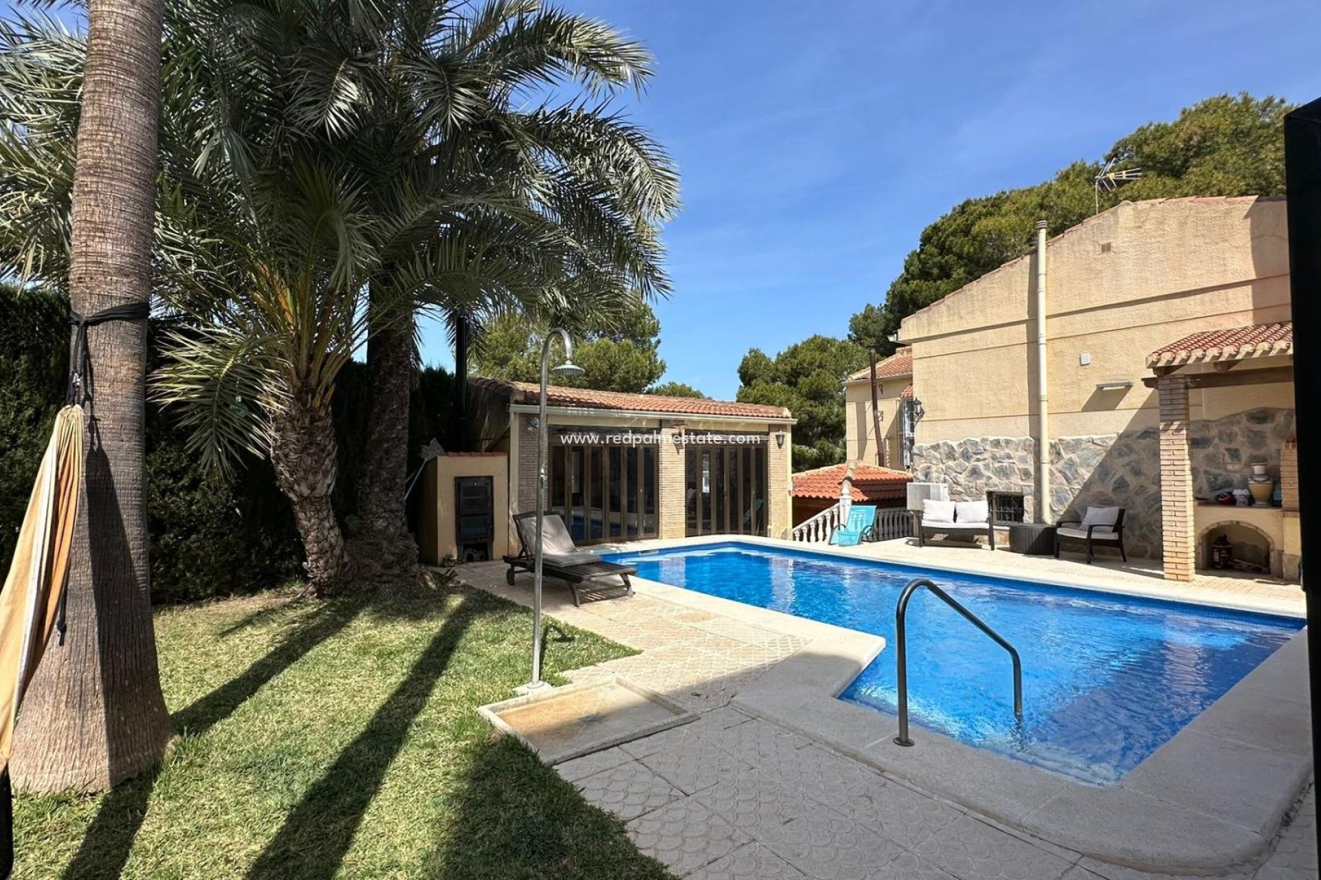 Återförsäljning - Villa -
Torrevieja - Los balcones