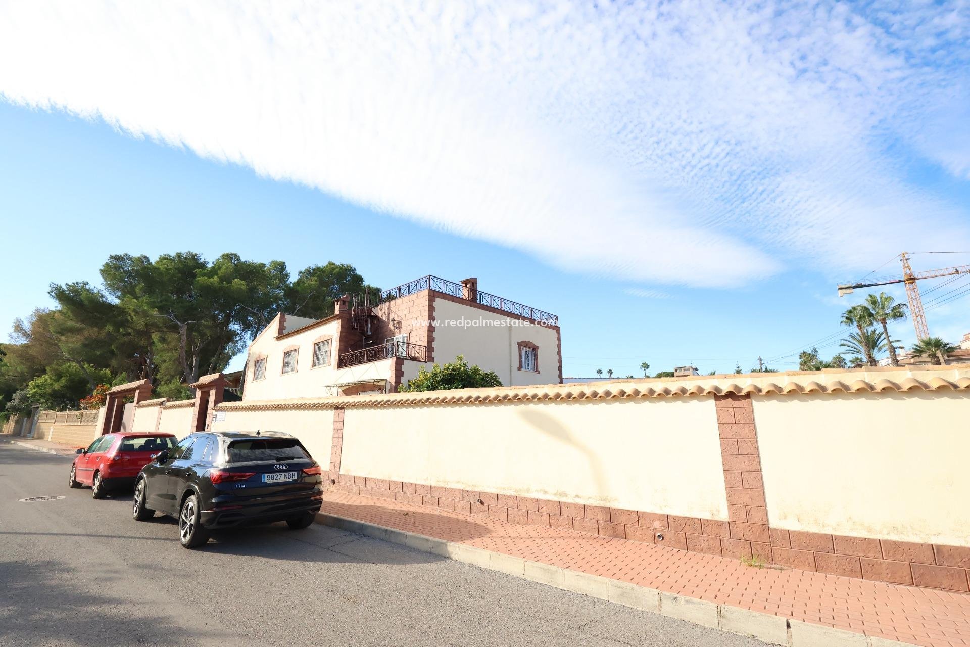 Återförsäljning - Villa -
Torrevieja - Los balcones