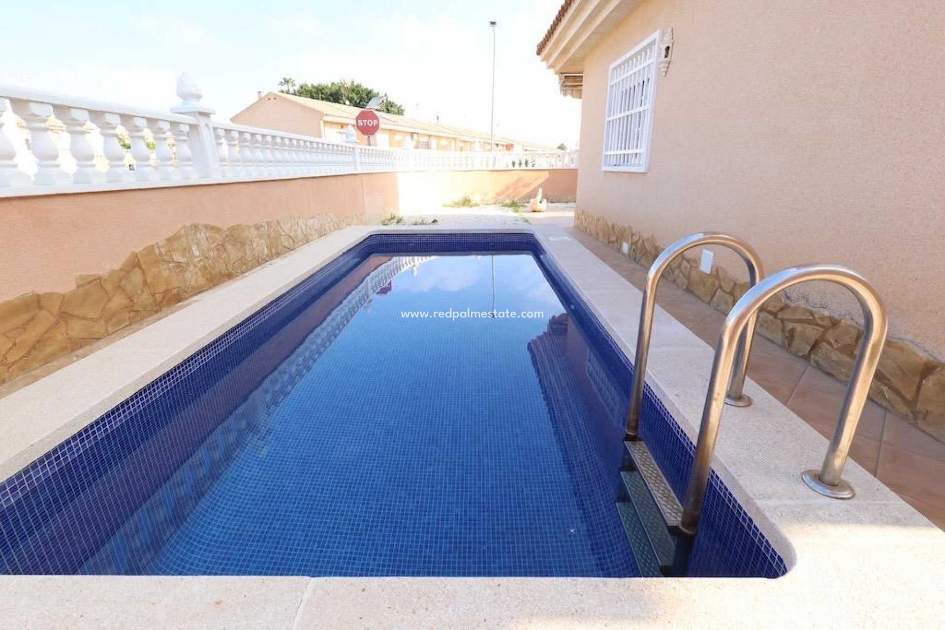 Återförsäljning - Villa -
Torrevieja - Los balcones