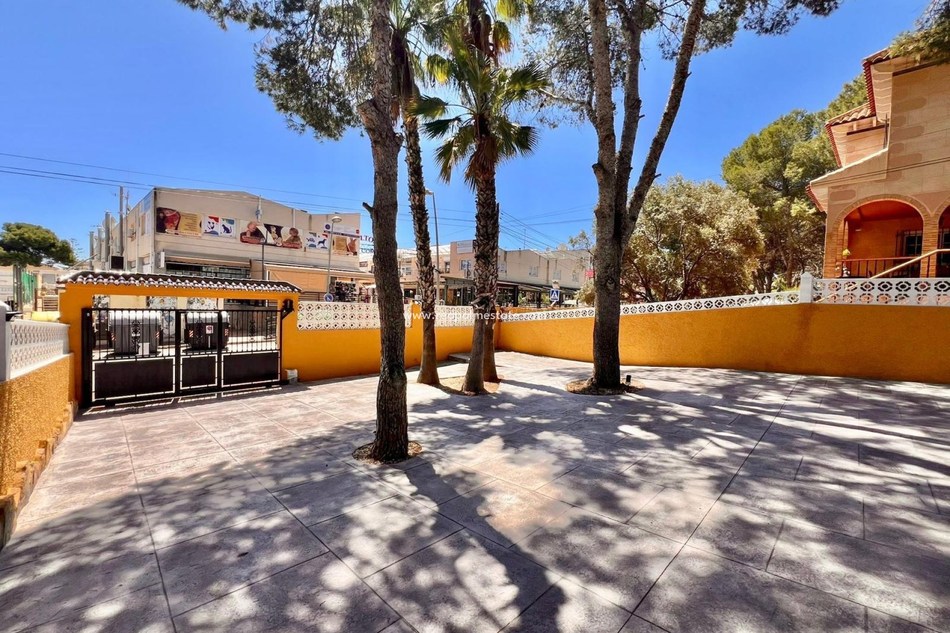 Återförsäljning - Villa -
Torrevieja - Los balcones