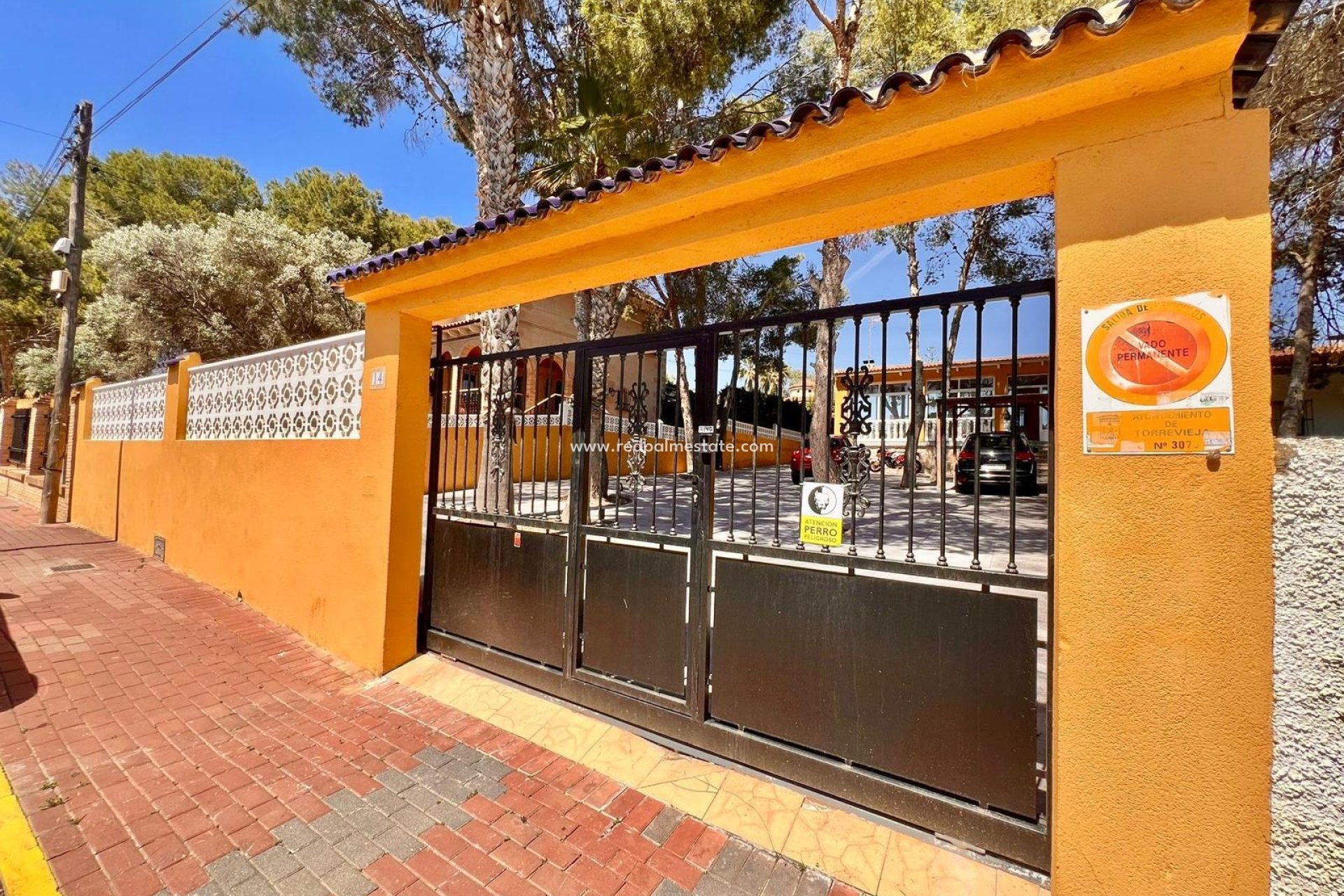 Återförsäljning - Villa -
Torrevieja - Los balcones