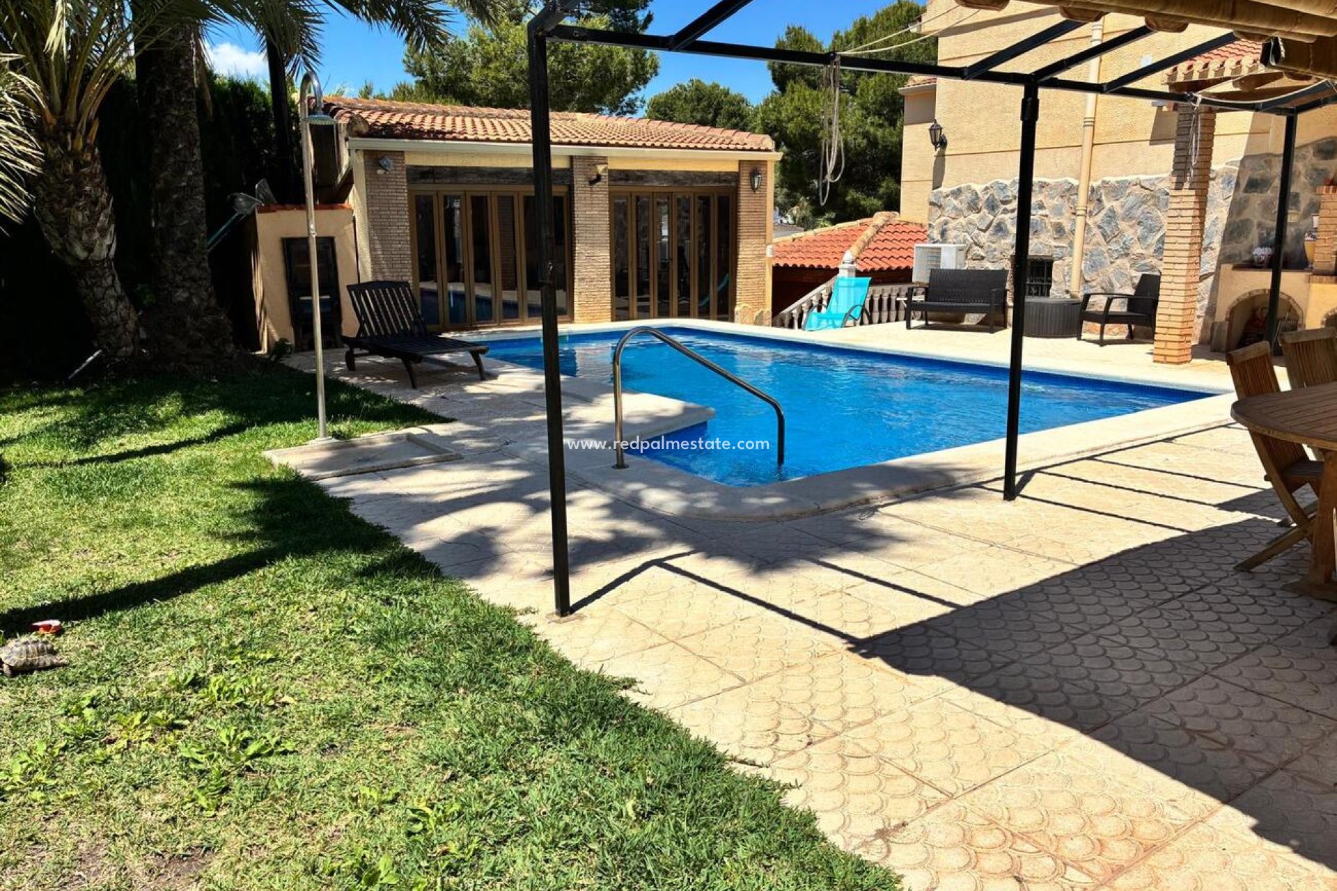 Återförsäljning - Villa -
Torrevieja - Los balcones