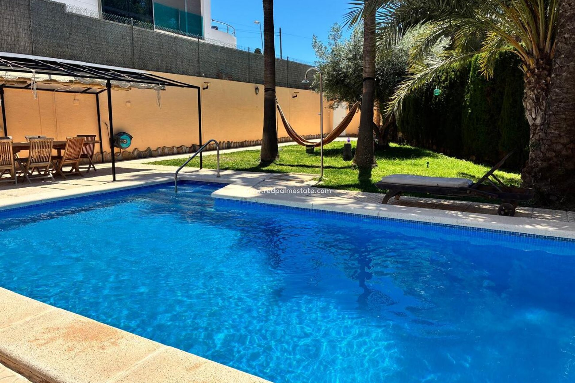 Återförsäljning - Villa -
Torrevieja - Los balcones