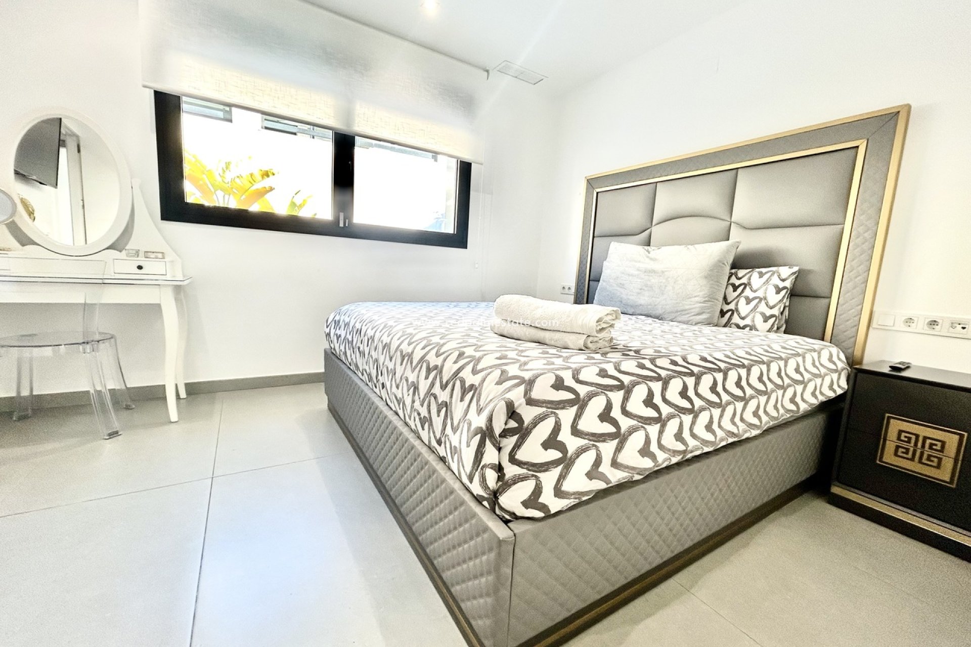 Återförsäljning - Villa -
Torrevieja - Los balcones