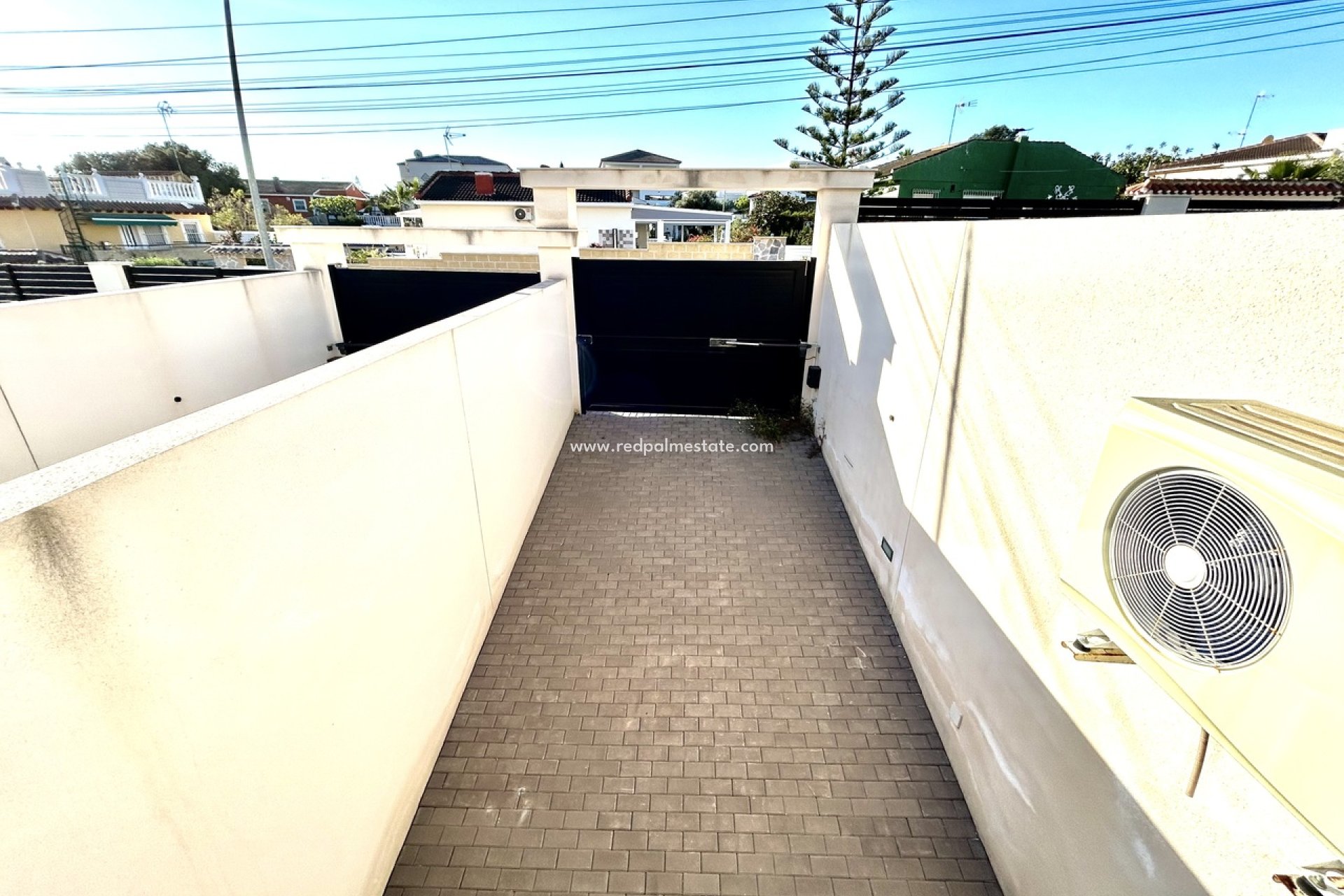 Återförsäljning - Villa -
Torrevieja - Los balcones