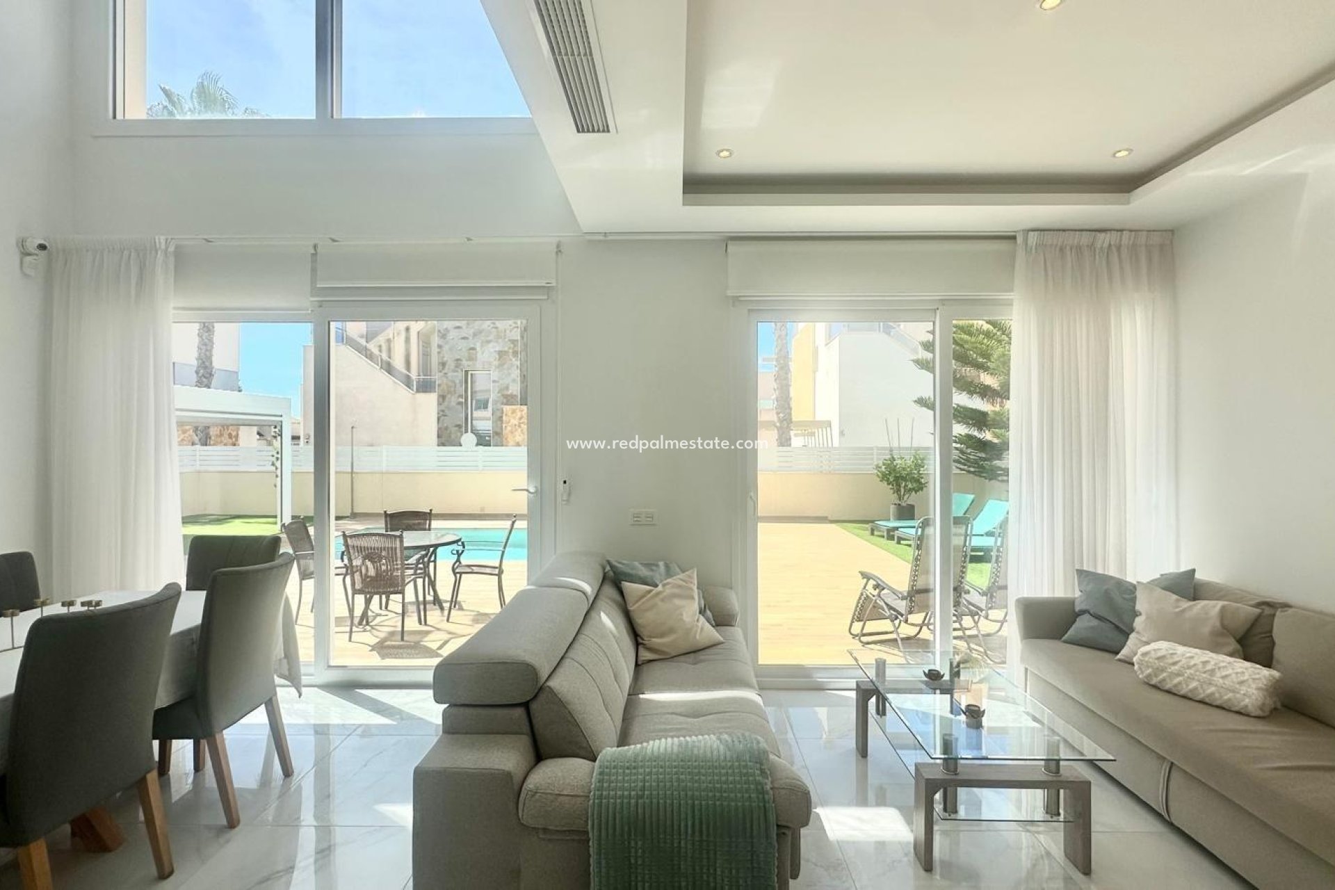 Återförsäljning - Villa -
Torrevieja - Miramar - Torre Del Moro